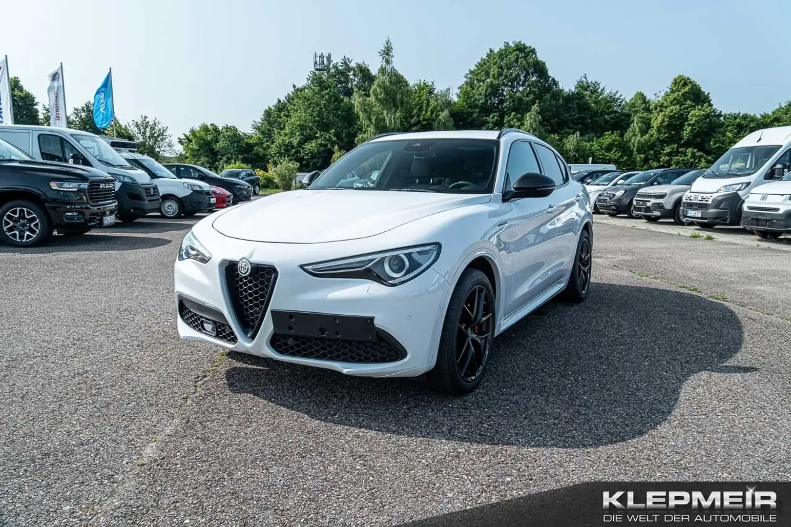 Alfa Romeo Stelvio VELOCE 2.0 Turbo 16V 206kW (280 PS) A - 1