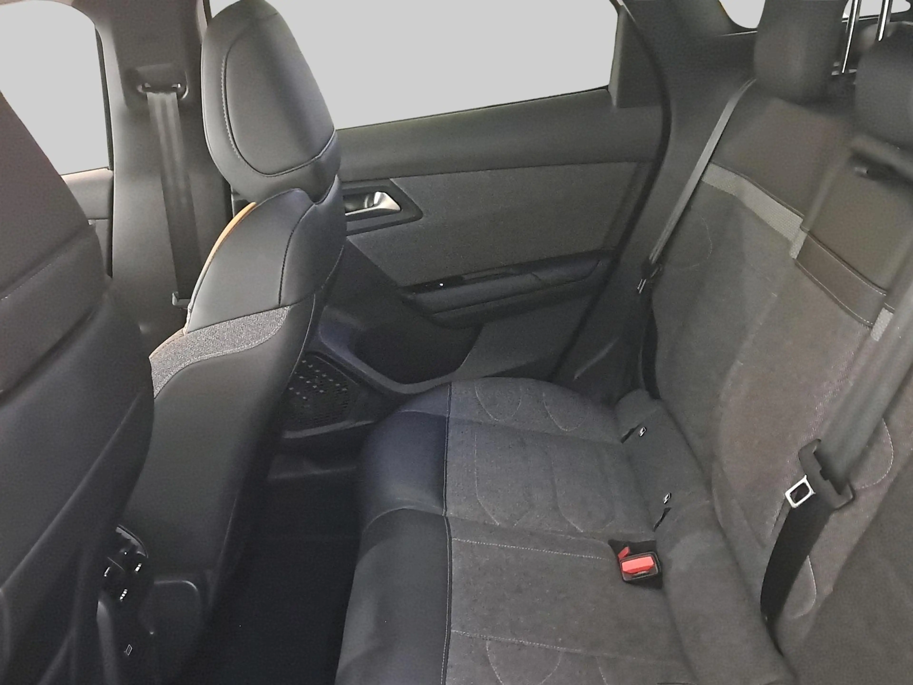 Citroen C5 X 1.2 TURBO 130PK AUTOMAAT FEEL NAVI CAMERA ECC NAP — photo 6