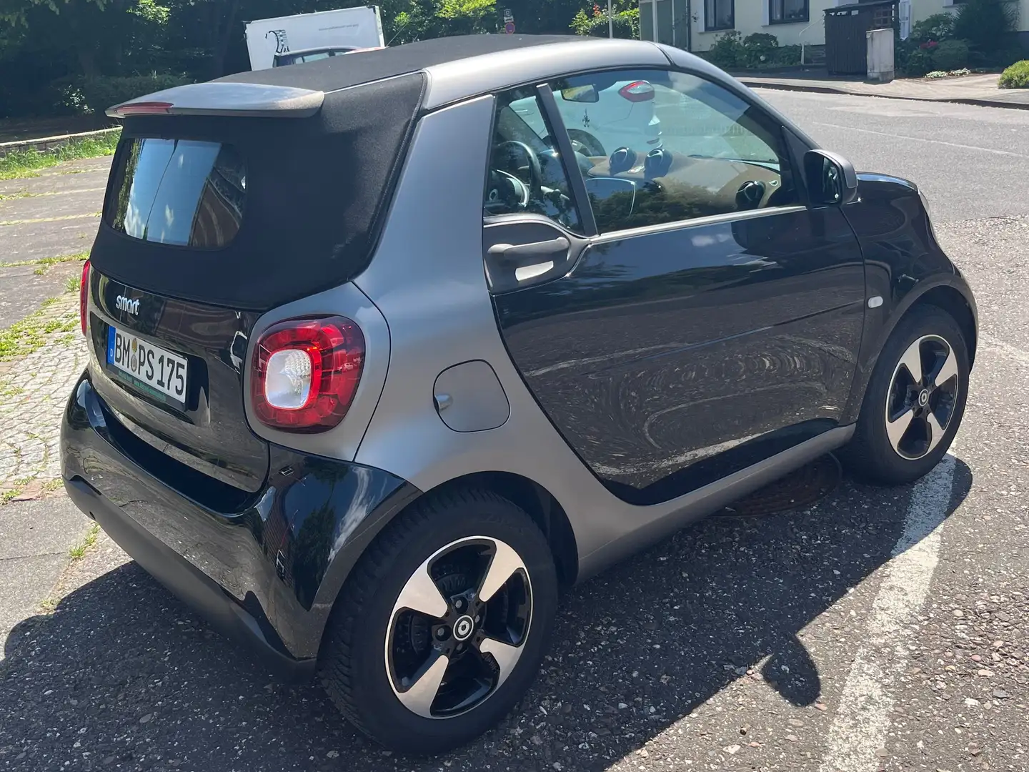 smart forTwo smart fortwo cabrio cabrio twinamic perfect Schwarz - 2