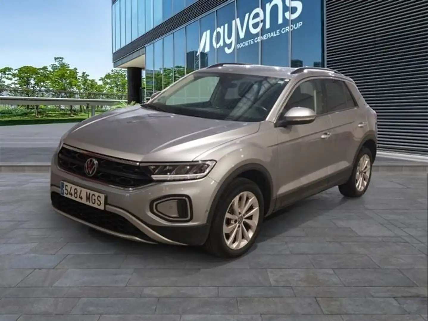 Volkswagen T-Roc 2.0TDI Life 85kW Plateado - 1