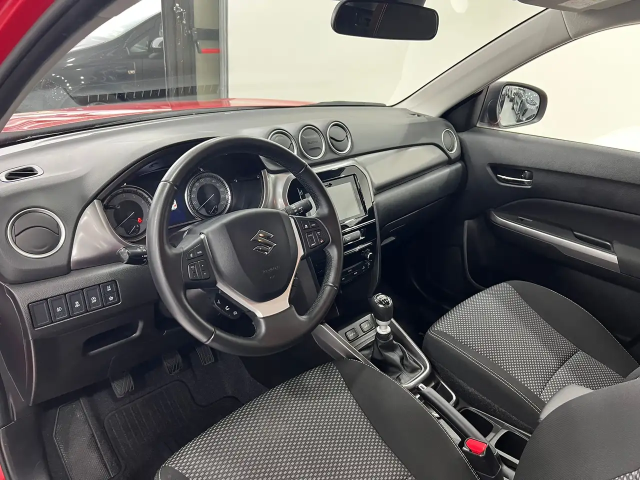 Suzuki Vitara 1.4 BOOSTERJET HYBRID COMFORT 10