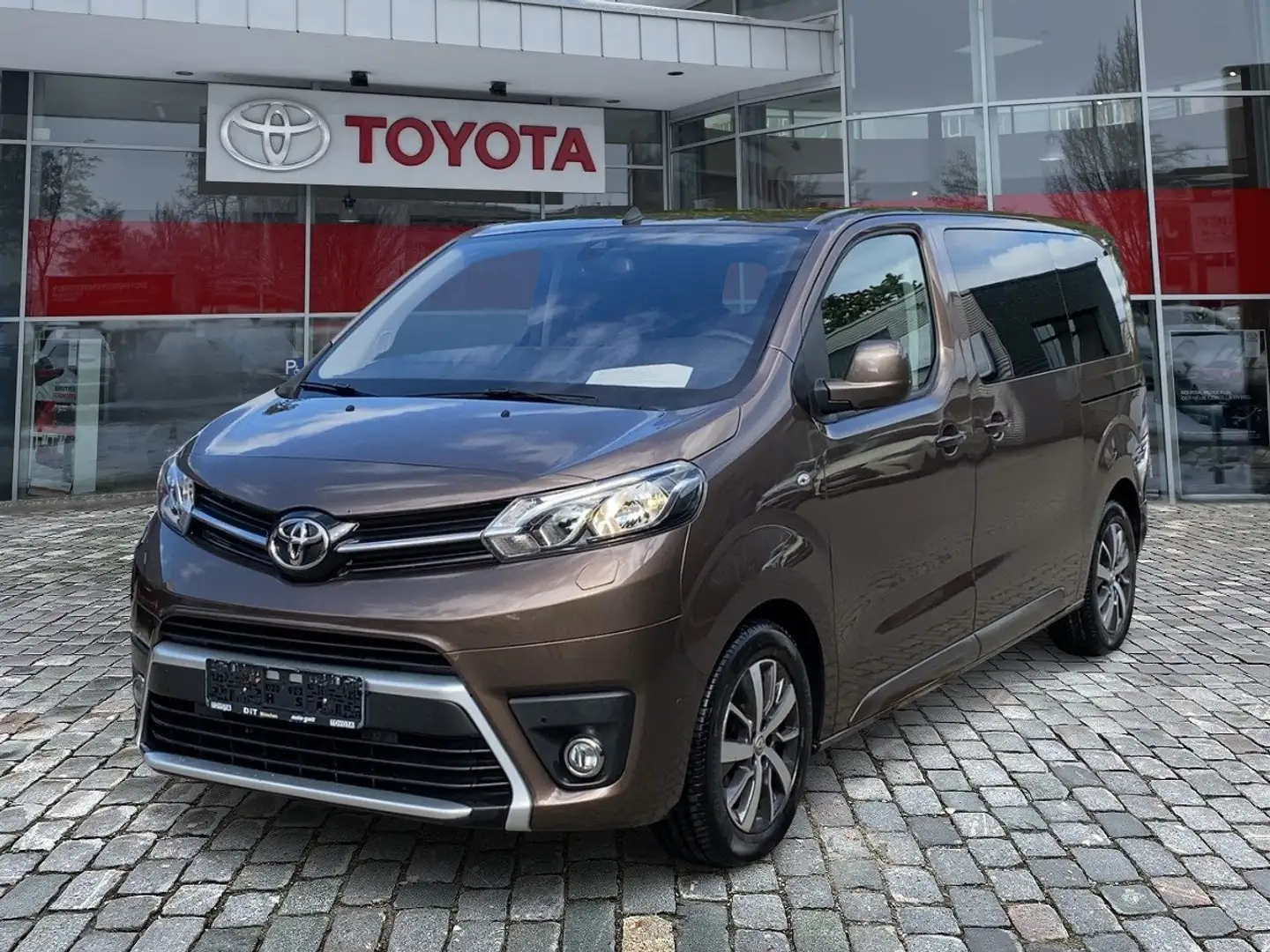 Toyota Proace Verso 2.0 L1 Shuttle 8 Sitze*2xKlima* Brun - 1