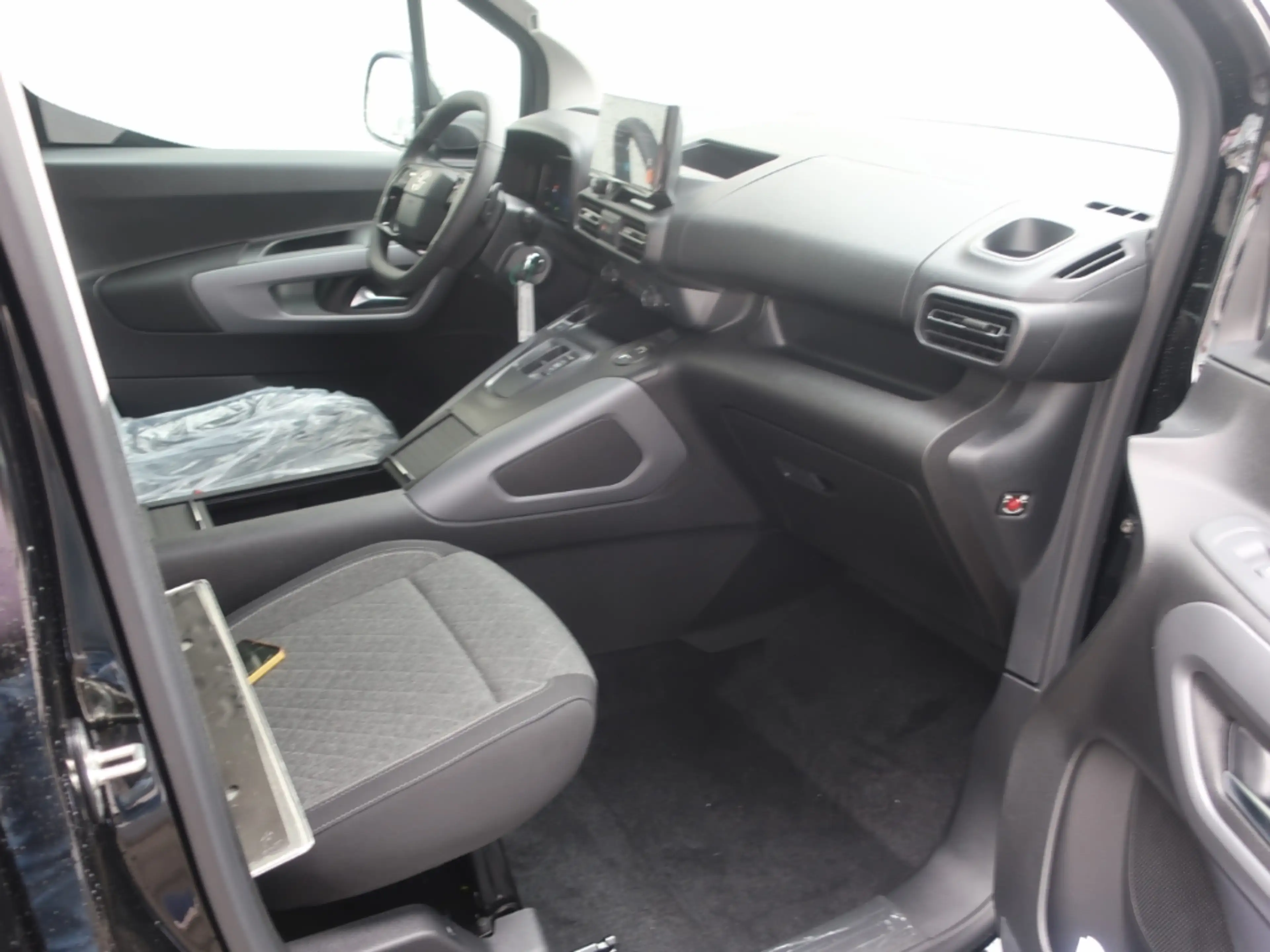 Opel Combo Life XL 7 Sitze AT8 — photo 12