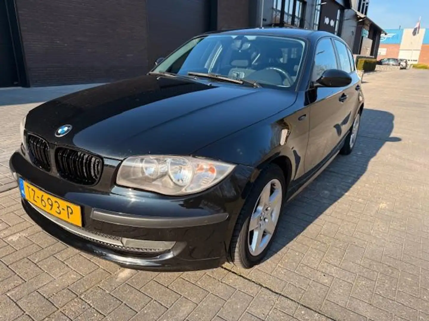 BMW 116 1-serie 116i Corporate | 5 DEURS|NWE.APK | AIRCO| Schwarz - 1