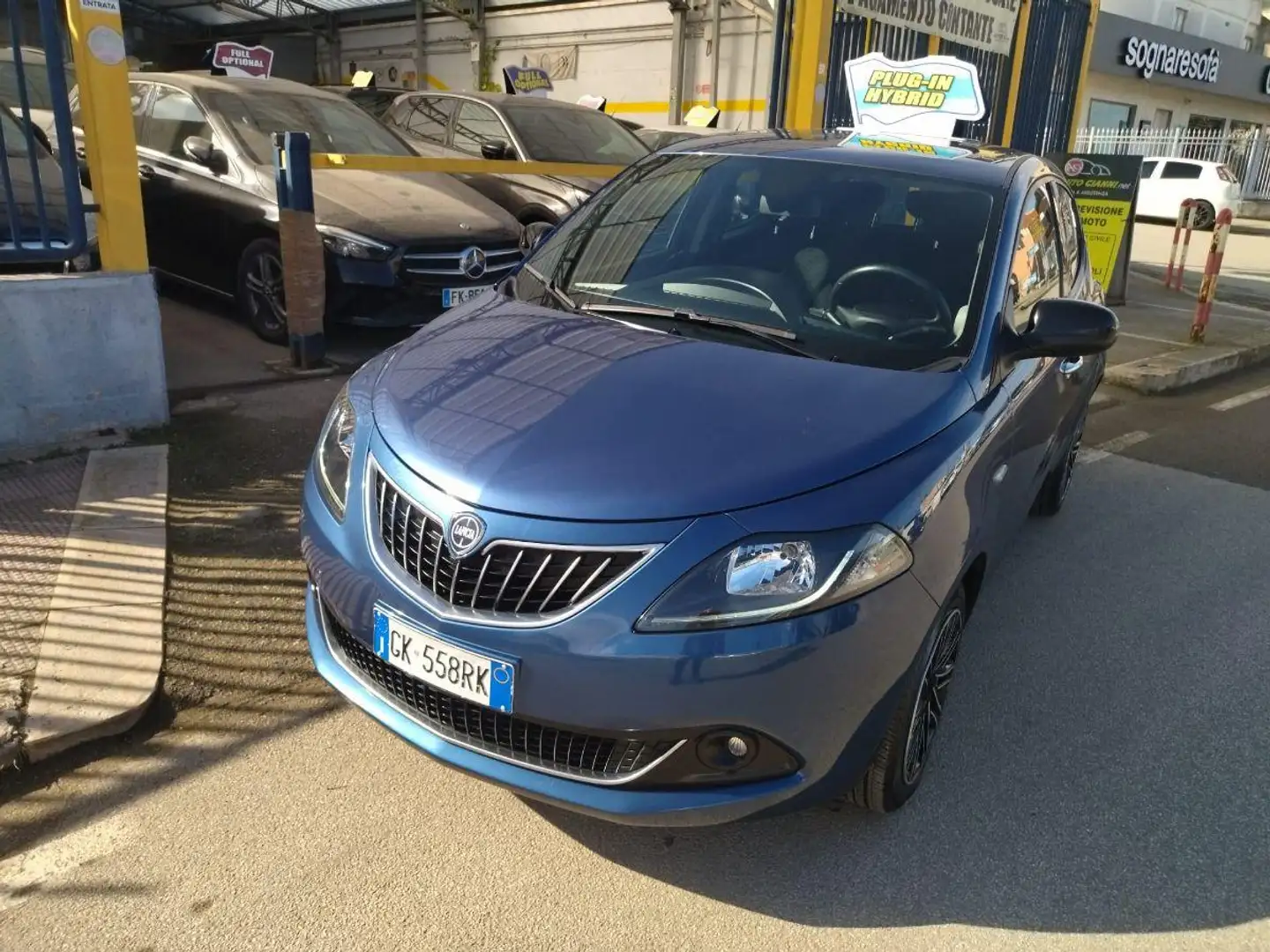 Lancia Ypsilon 1.0 FireFly 5p.S&S Hybryd Gold Blu/Azzurro - 2