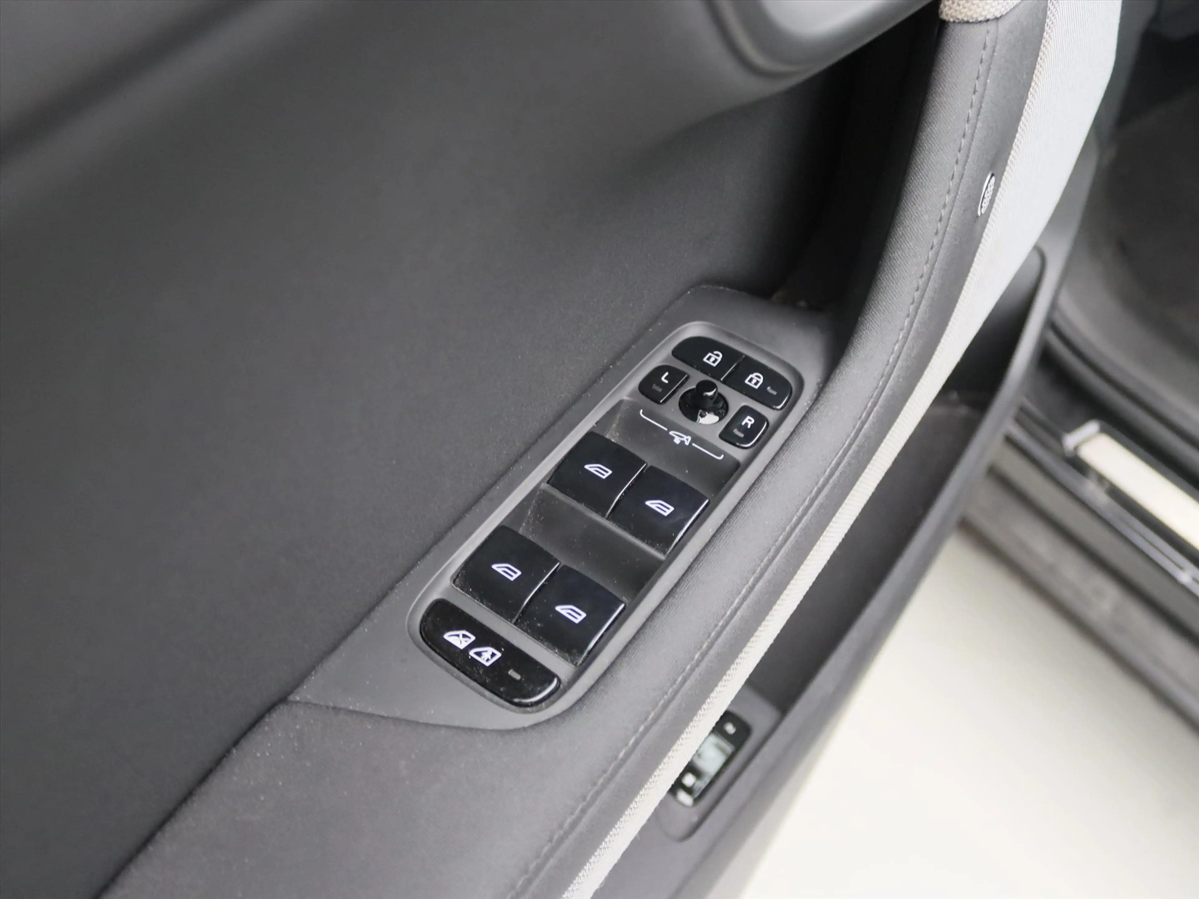 Polestar 2 Long Range Dual Motor AWD 300 kW [ 91,48% SoH + PI — photo 20