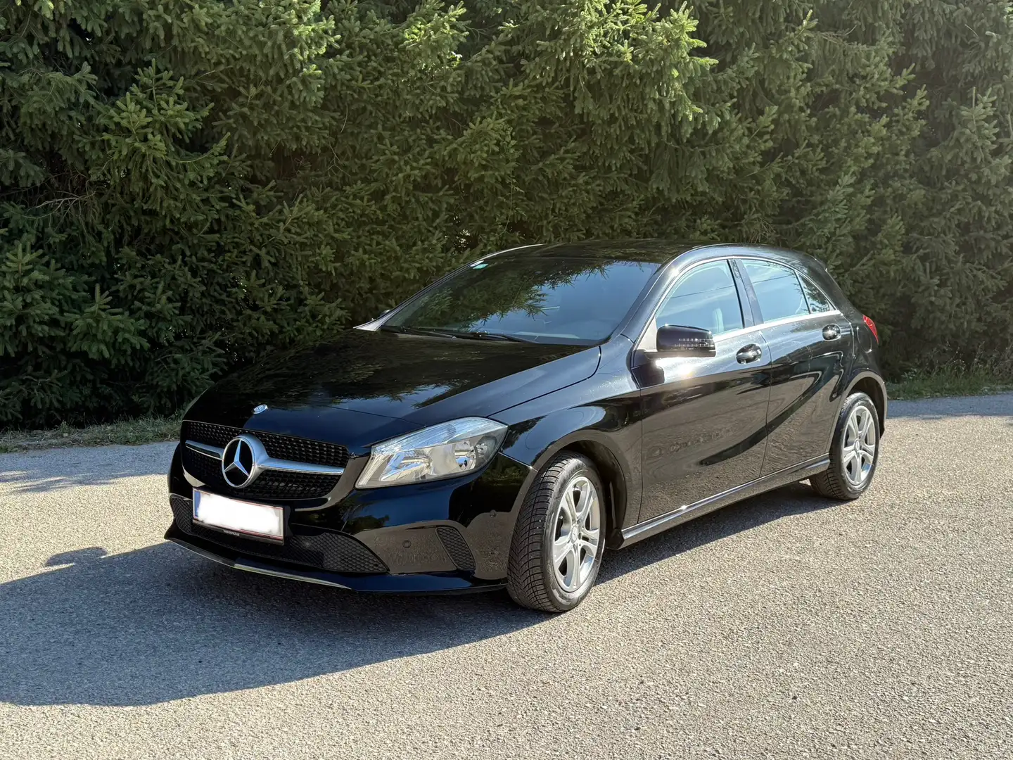 Mercedes-Benz A 180 A 180 CDI / d BlueEfficiency (176.012) Schwarz - 1