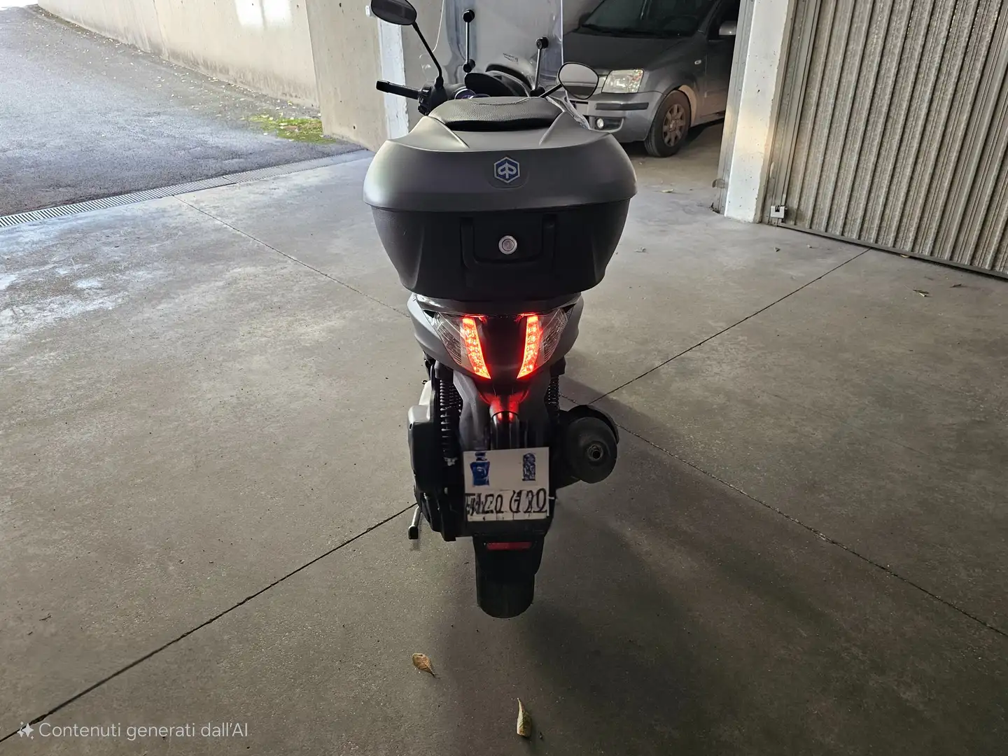 Piaggio Beverly 300 300 ie - 2