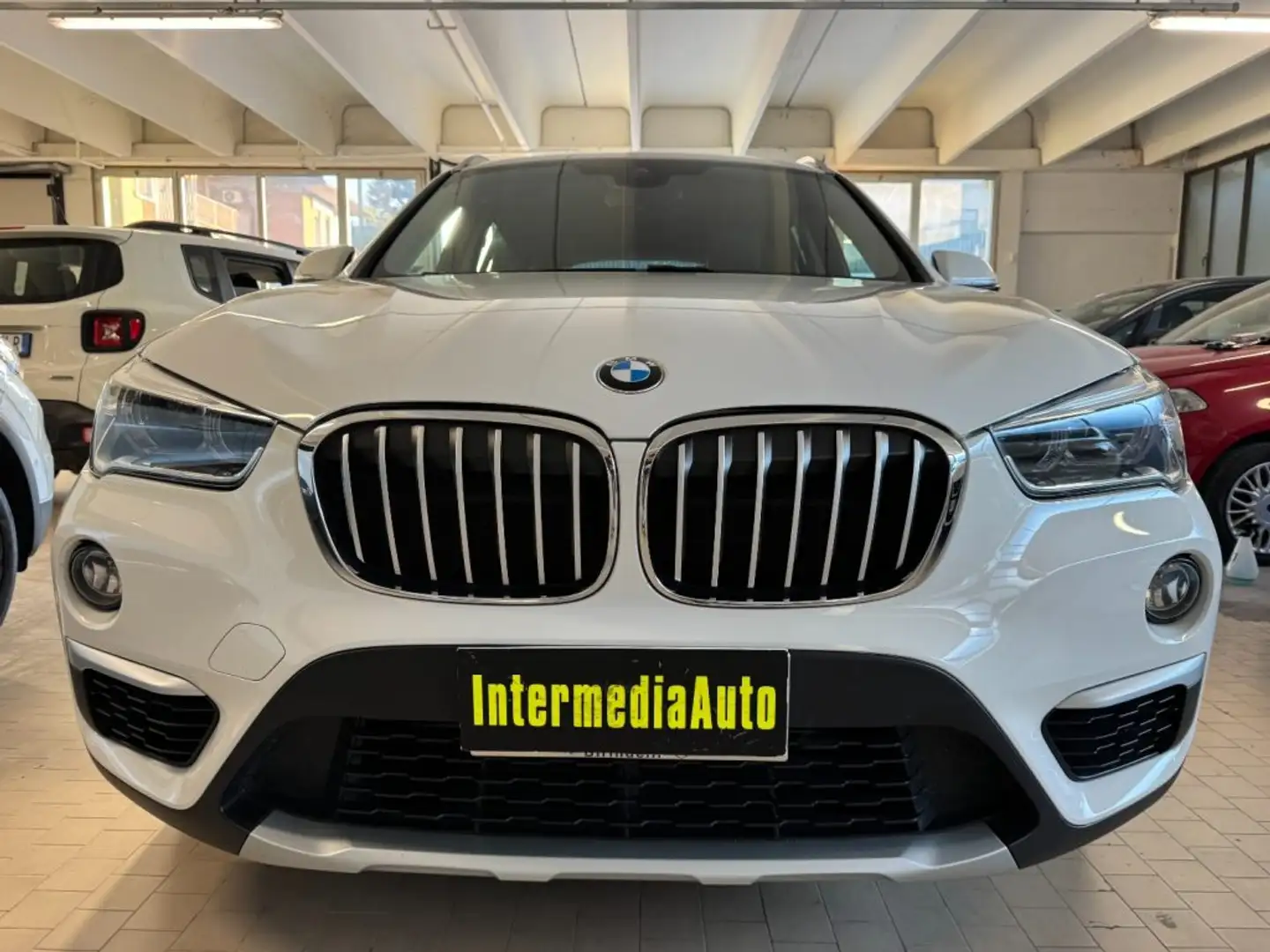BMW X1 xDrive18d xLine ALL SERVICE BMW Bianco - 2