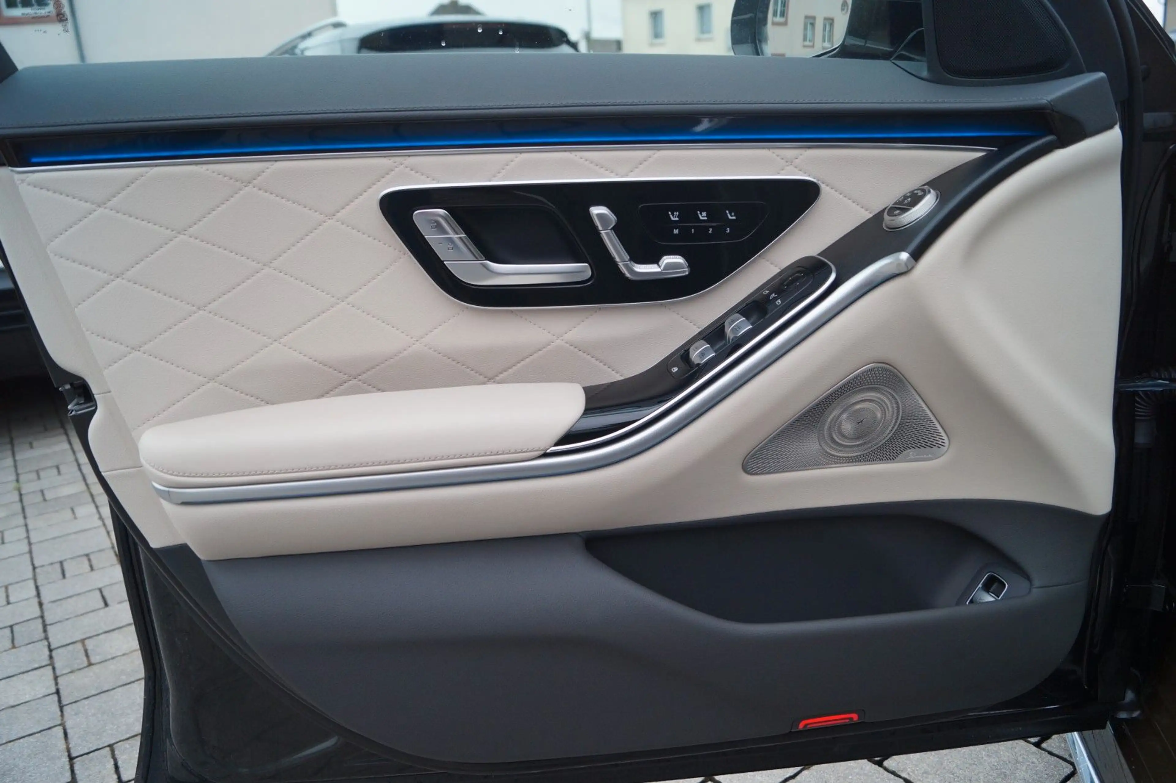 Mercedes-Benz S 350 d *AMG Line, Superior Line, Soft-Close* — photo 15