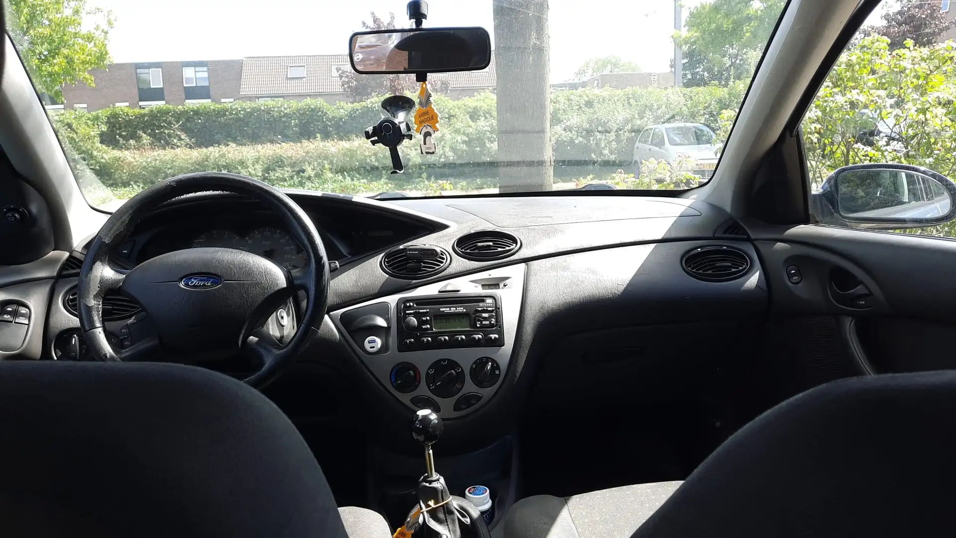 Ford Focus 1.6-16V Trend NAP Gris - 2