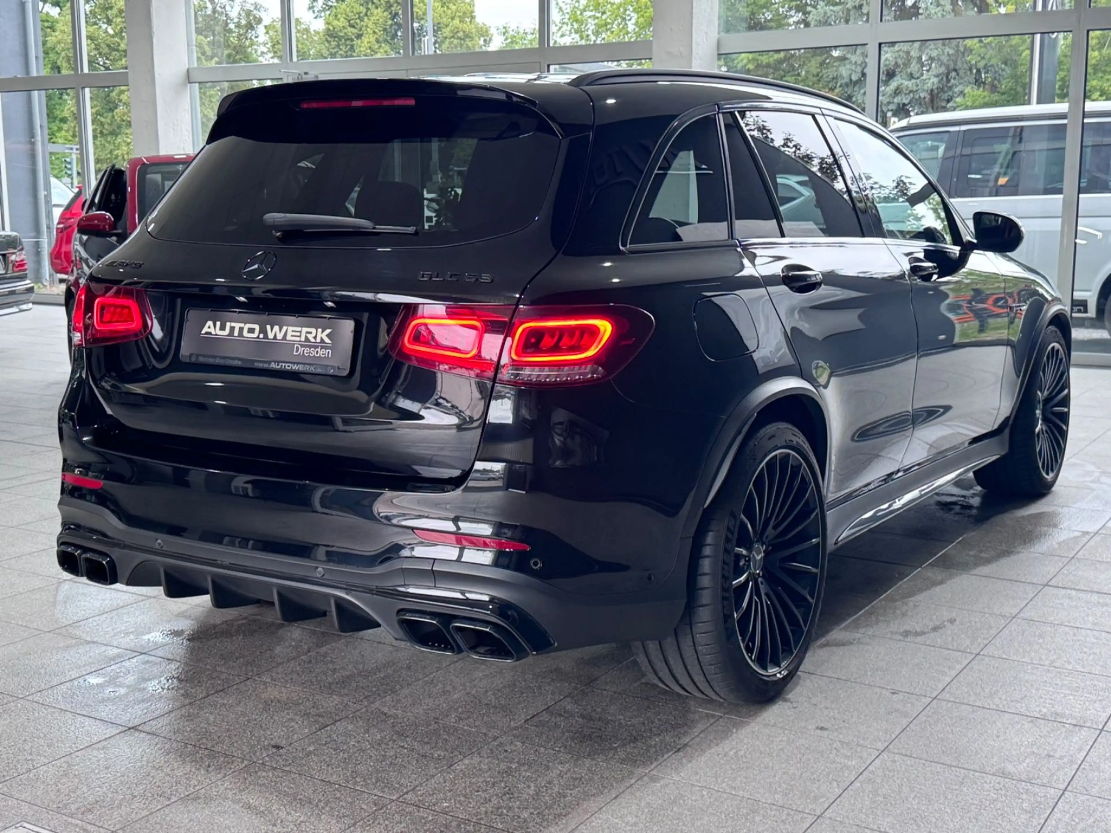 Mercedes-Benz GLC 63 AMG 4Matic*KAMERA*LED*SHZ*NIGHT-PAKET*LMF — photo 12