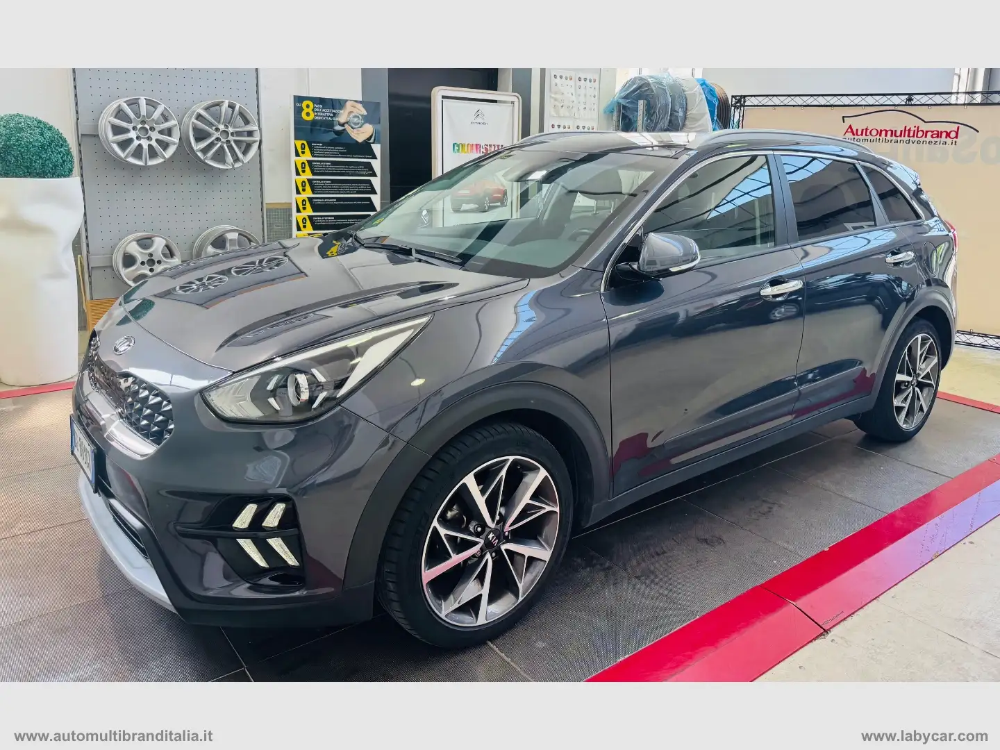 Kia Niro 1.6 GDi DCT HEV Style Grey - 1