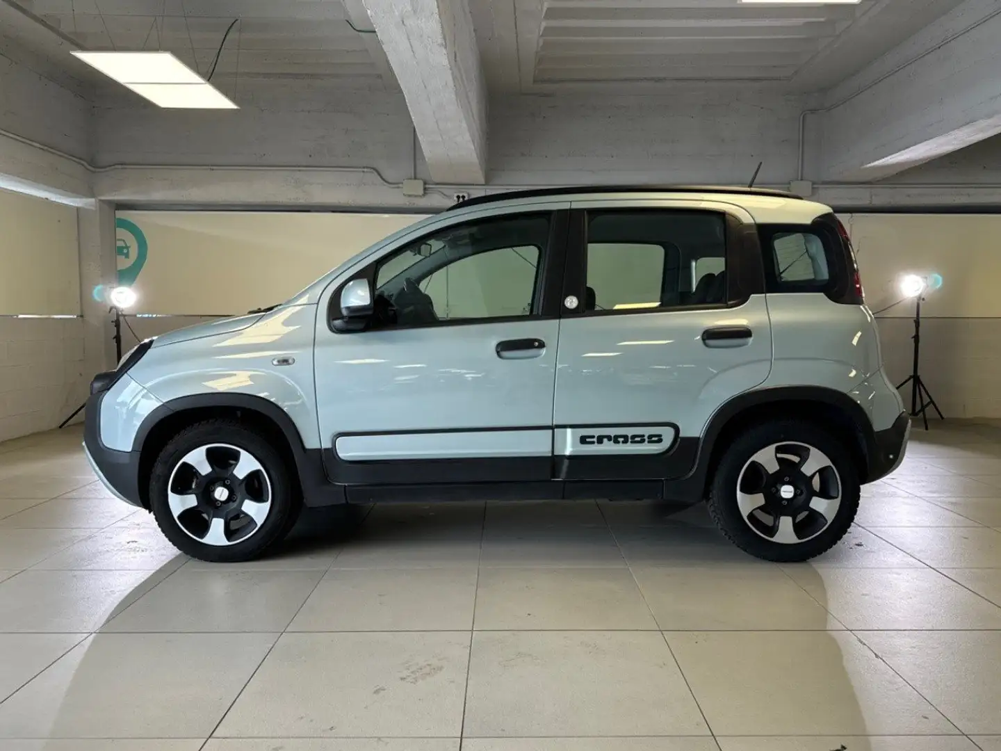 Fiat Panda 1.0 70cv Hybrid City Cross Launch Ed Verde - 2