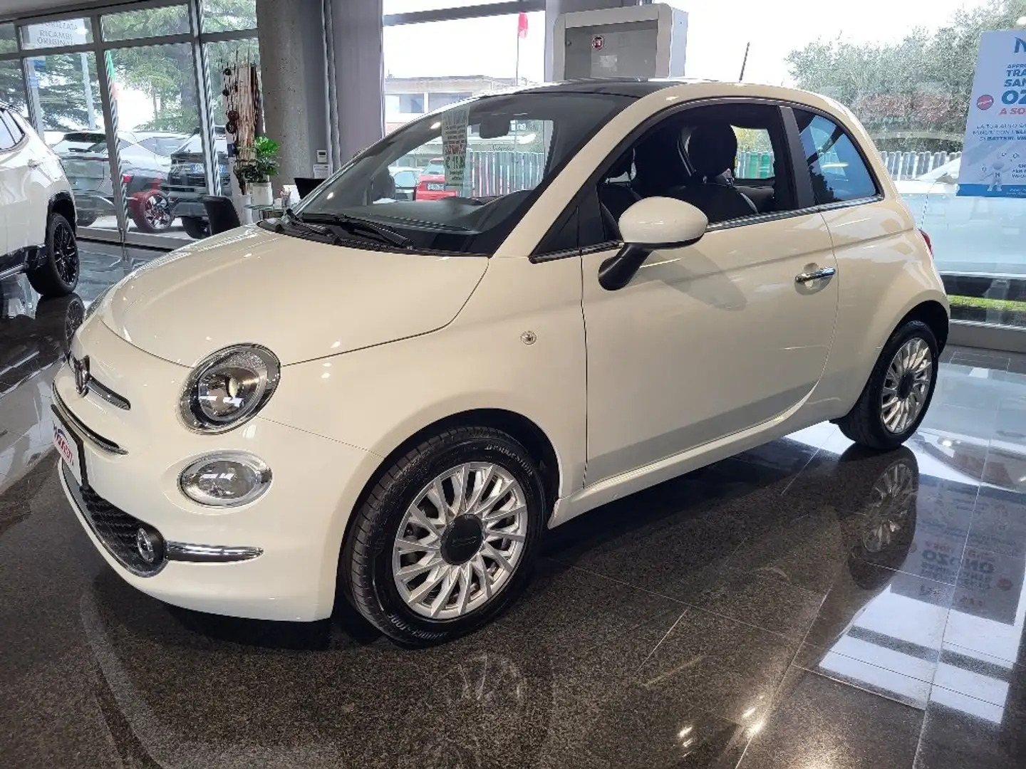 Fiat 500 500 2015 1.0 hybrid Dolcevita 70cv OK NEOPATENTATI Blanco - 1