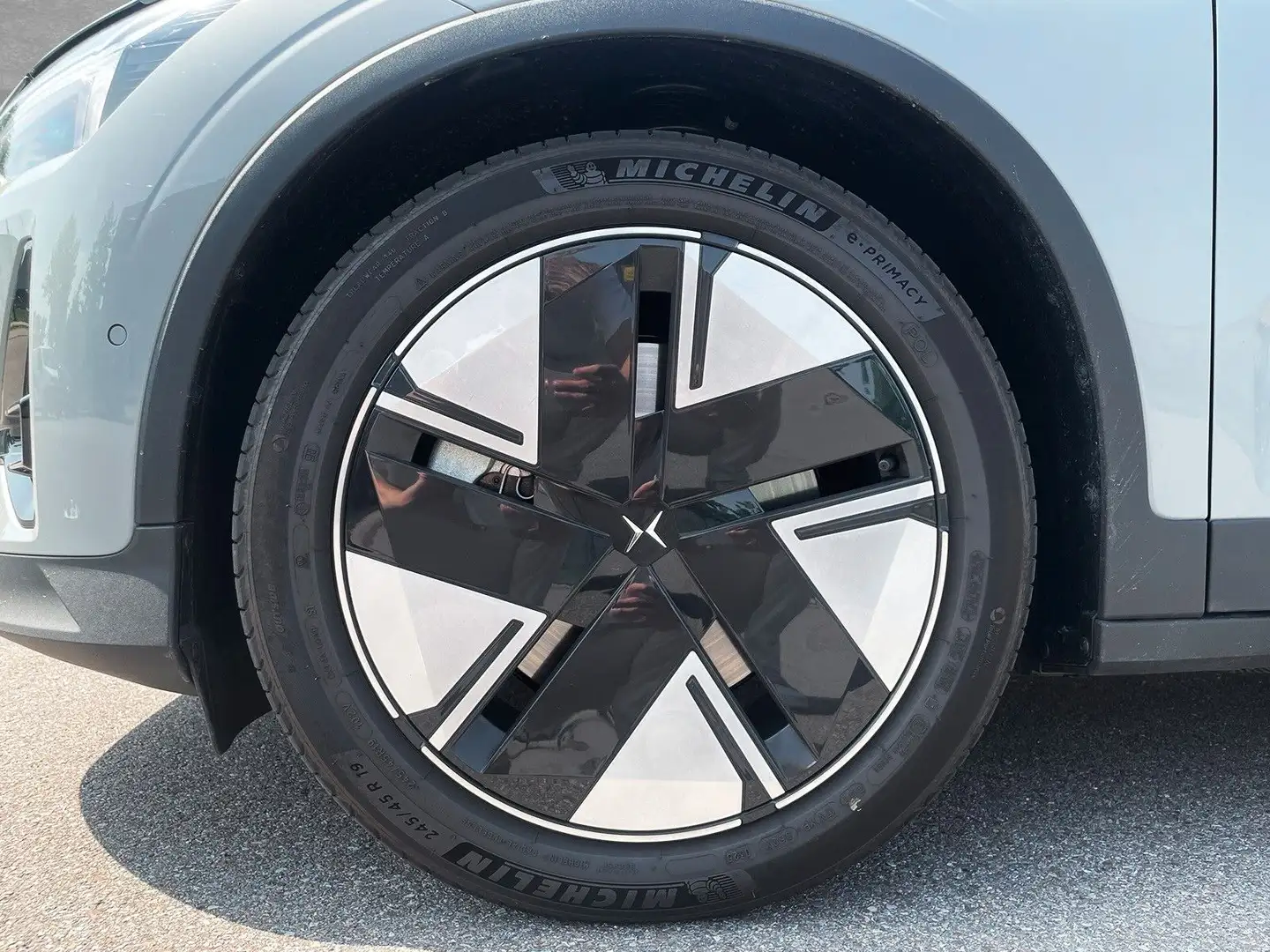Polestar 2 Long Range Dual Motor MJ 25 Pilot Plus Klima Grau - 2