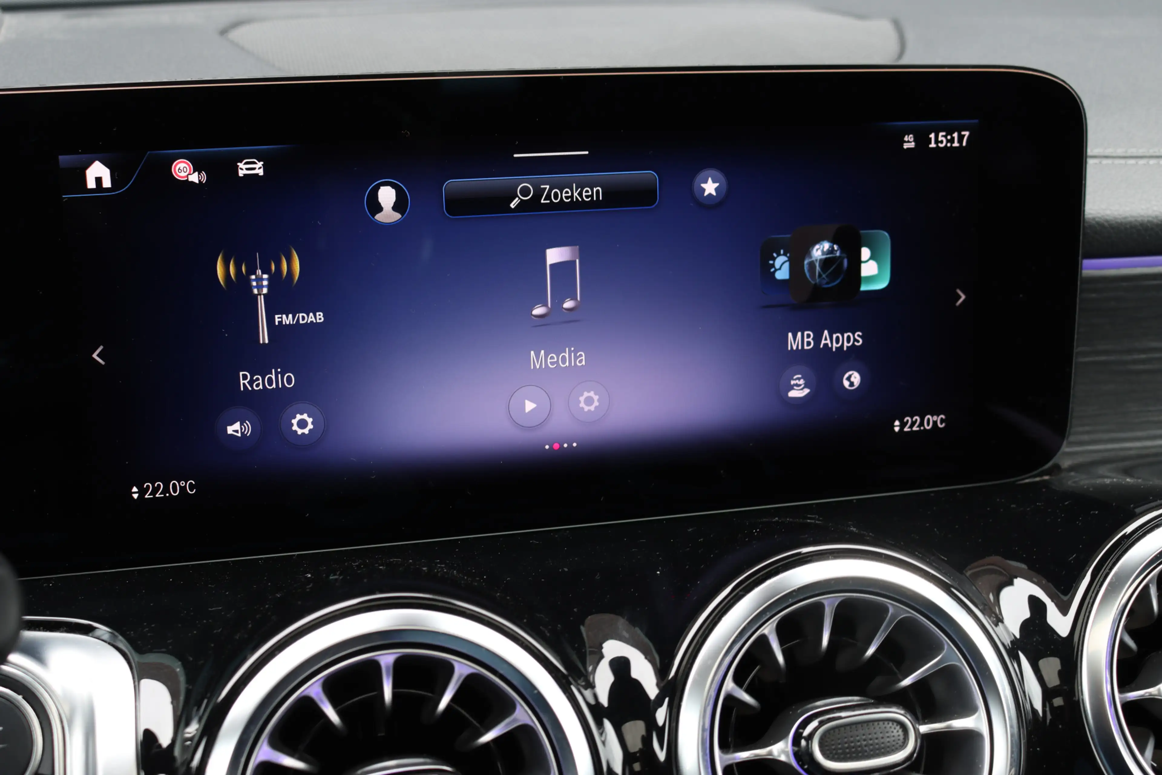 Mercedes-Benz EQB 350 4MATIC AMG Line 71 kWh | Panoramadak | Leder | Mem — photo 40