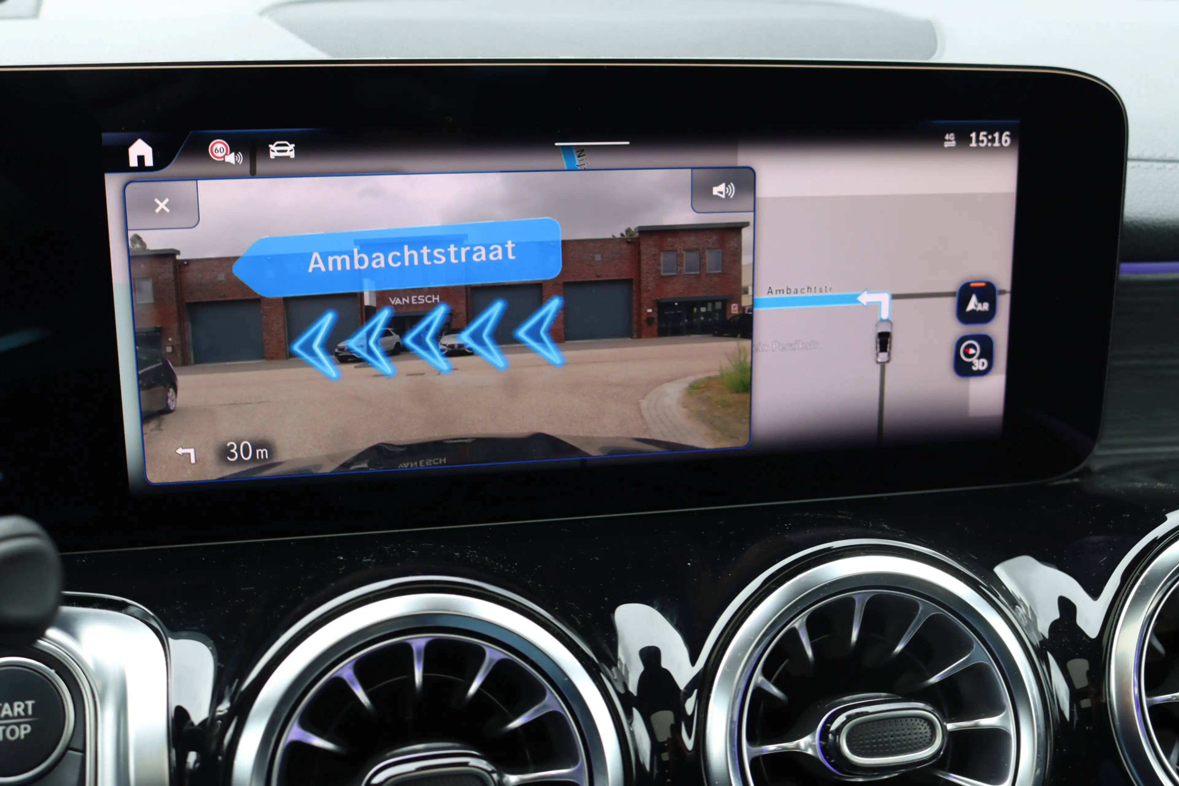 Mercedes-Benz EQB 350 4MATIC AMG Line 71 kWh | Panoramadak | Leder | Mem — photo 14