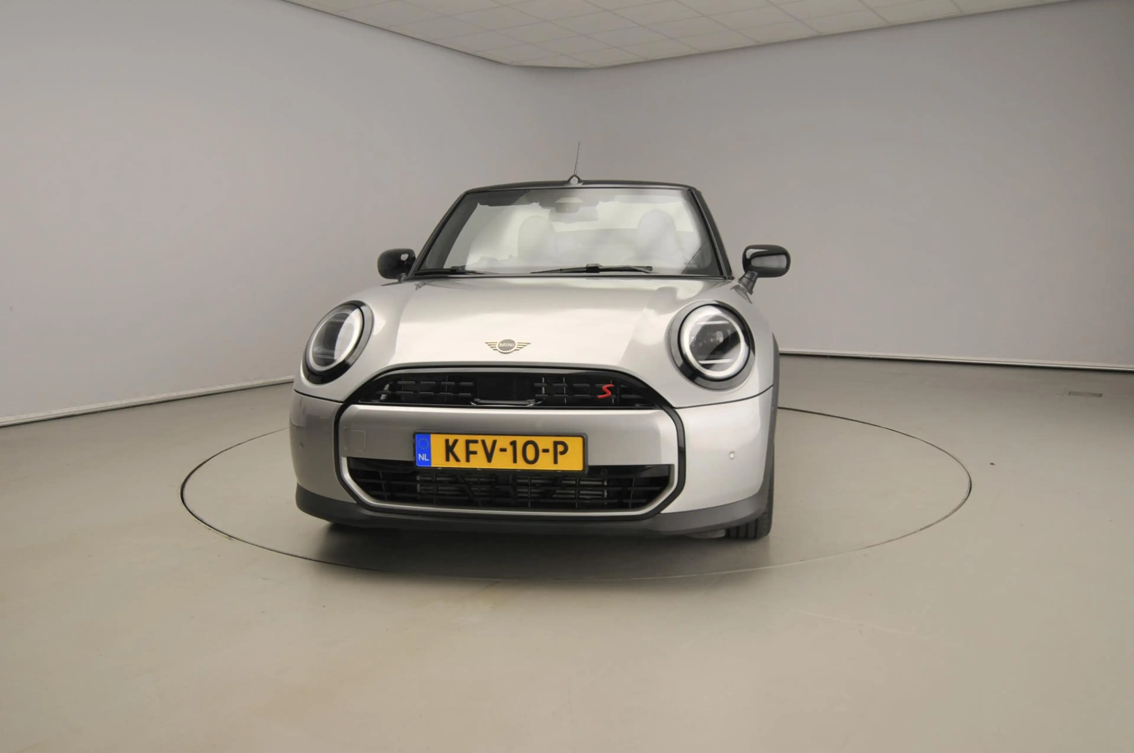 MINI Cooper S Cabrio Automaat / Sportstoelen / LED / Park assist / Head — photo 5