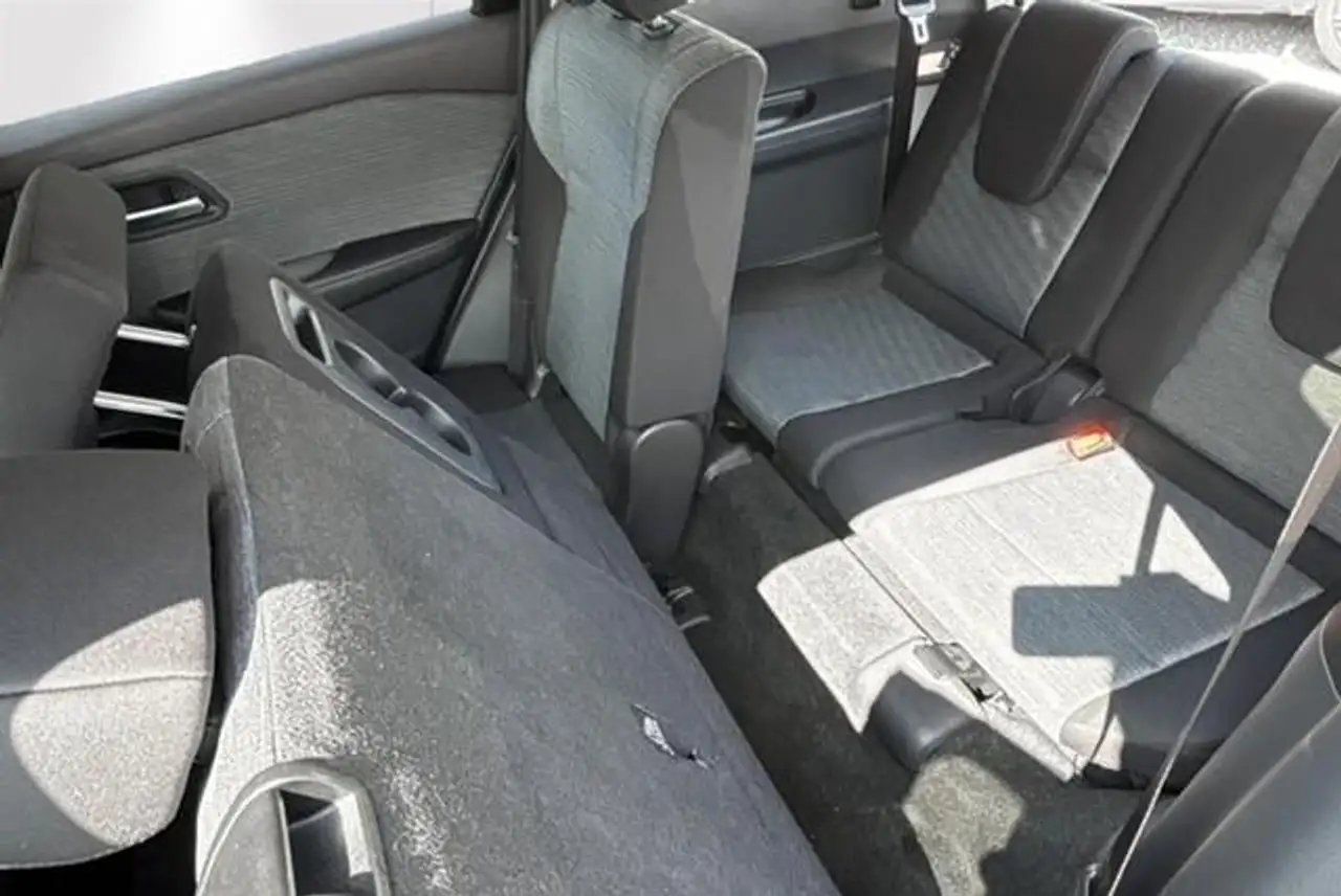 Nissan X-Trail Hybrid Automaat 7plaatsen N-Connecta 7 plaatsen, 3 9