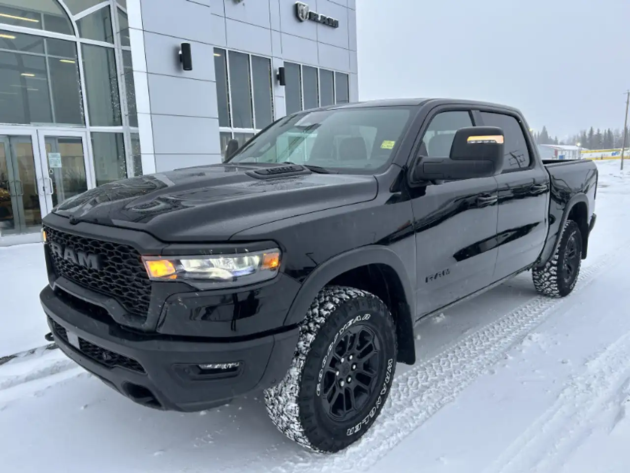 RAM 1500 снимка RAM 1500