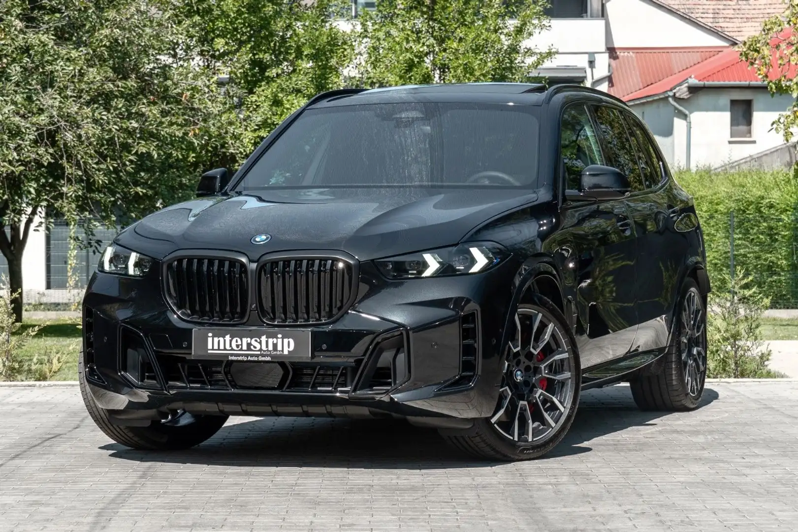 BMW X5 50e M SPORT.LUFTF.PANO.DR.ASS.LHZ.H/K.360.AHK Schwarz - 1
