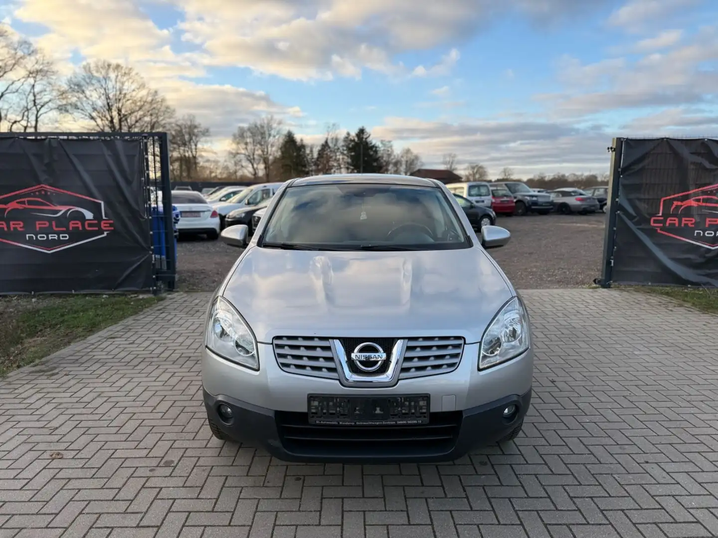 Nissan Qashqai Acenta 2. HAND TÜV NEU/GEPFLEGT/KLIMA Silber - 2