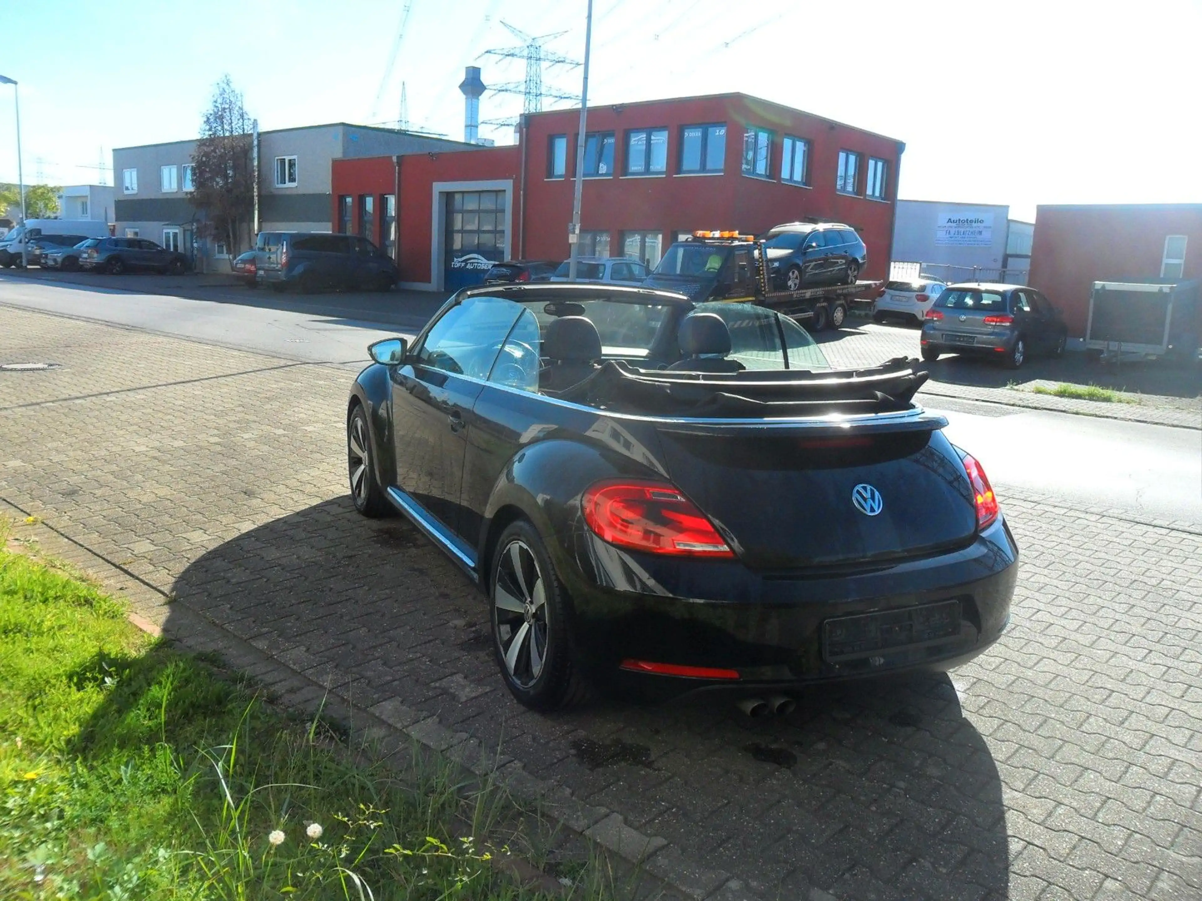 Volkswagen Beetle Cabriolet Sport*TDI*Klima*Leder*Navi*LED* — photo 10