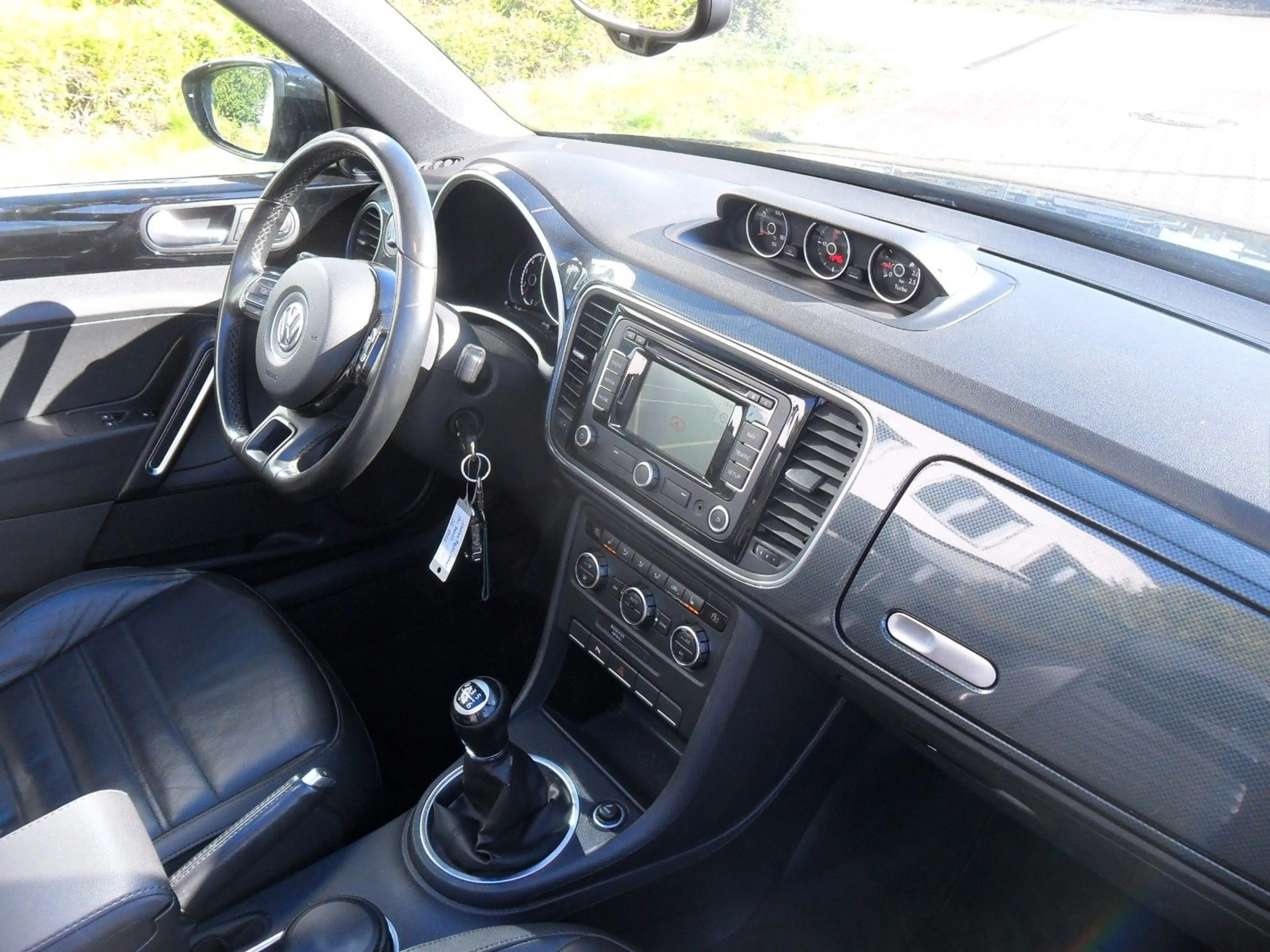 Volkswagen Beetle Cabriolet Sport*TDI*Klima*Leder*Navi*LED* — photo 14