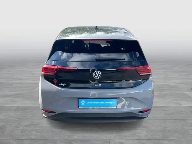 Volkswagen Id.3 view 4