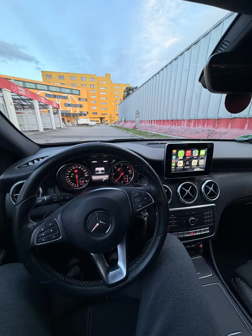 Mercedes-Benz A 180 Silber - 2