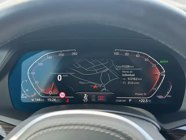 BMW X5 view 11
