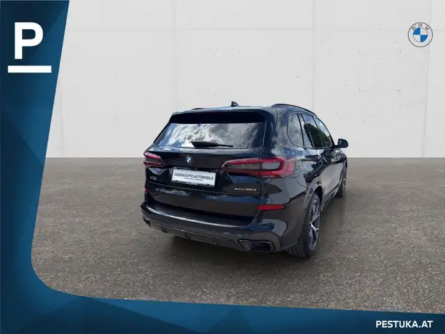 BMW X5 view 4