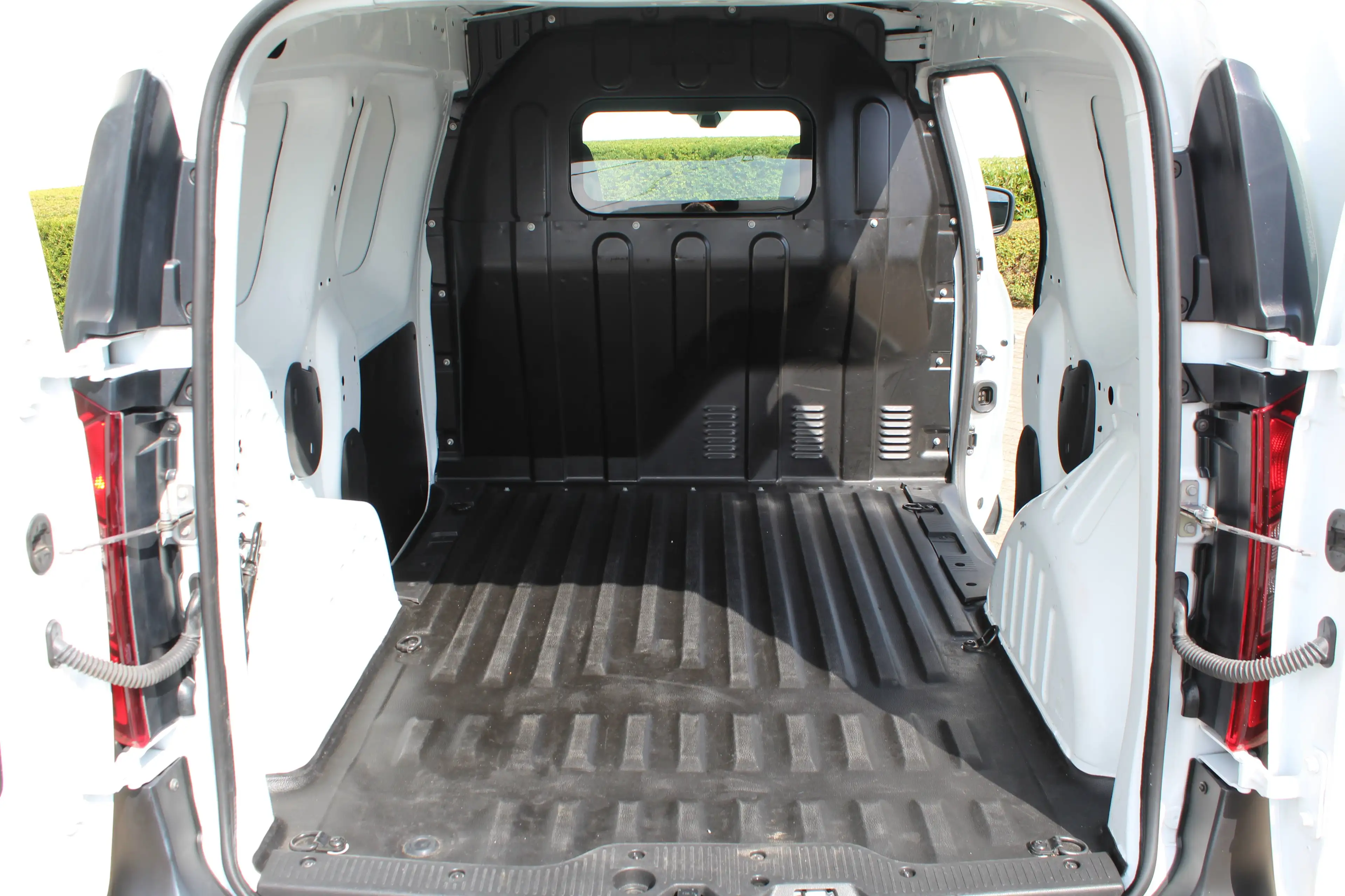 Renault Express 1.5 Blue dCi Confort S/S (EU6d) — photo 7