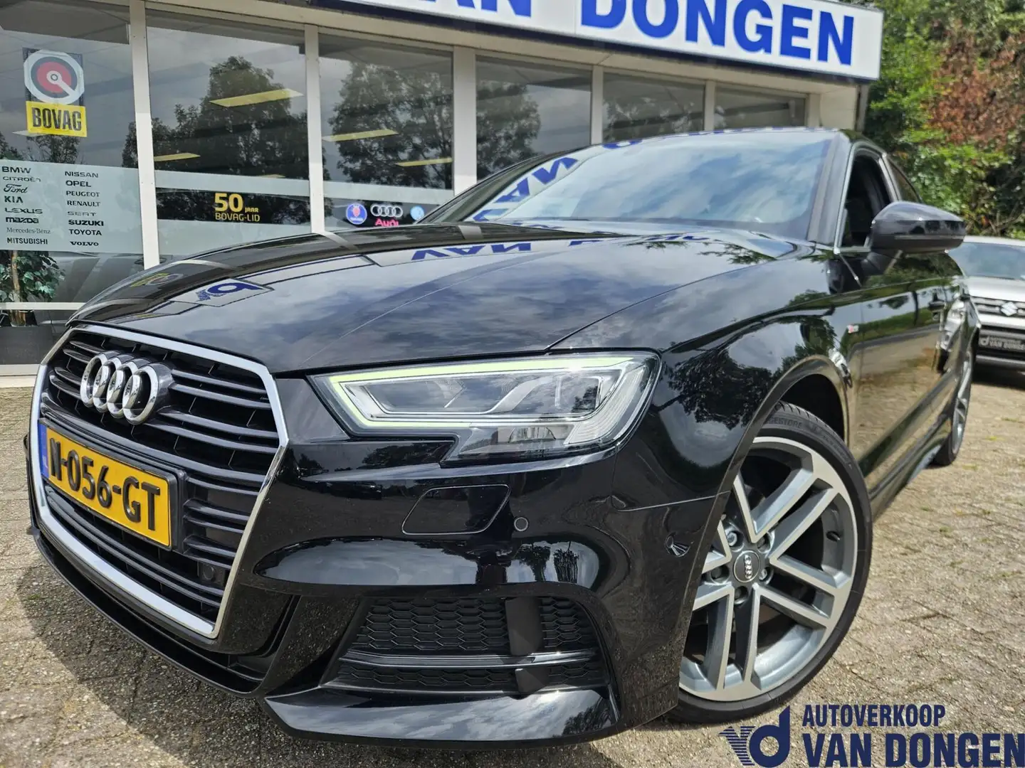 Audi A3 Limousine 35 TFSI CoD | S-Line | Automaat / Carpla Noir - 2