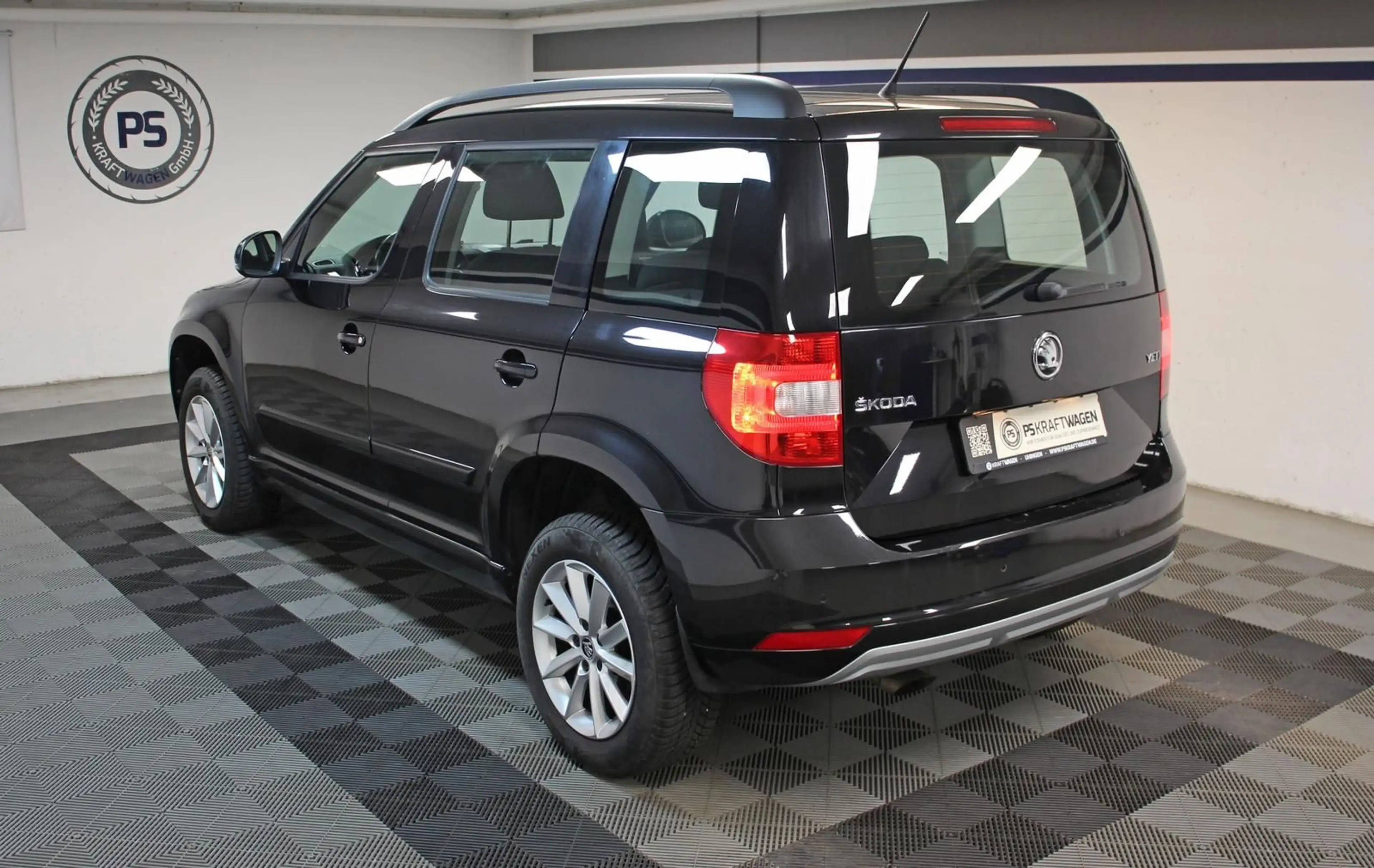 Skoda Yeti 1.2 TSI Ambition TEMPOMAT BT SHZ KLIMA USB — photo 4