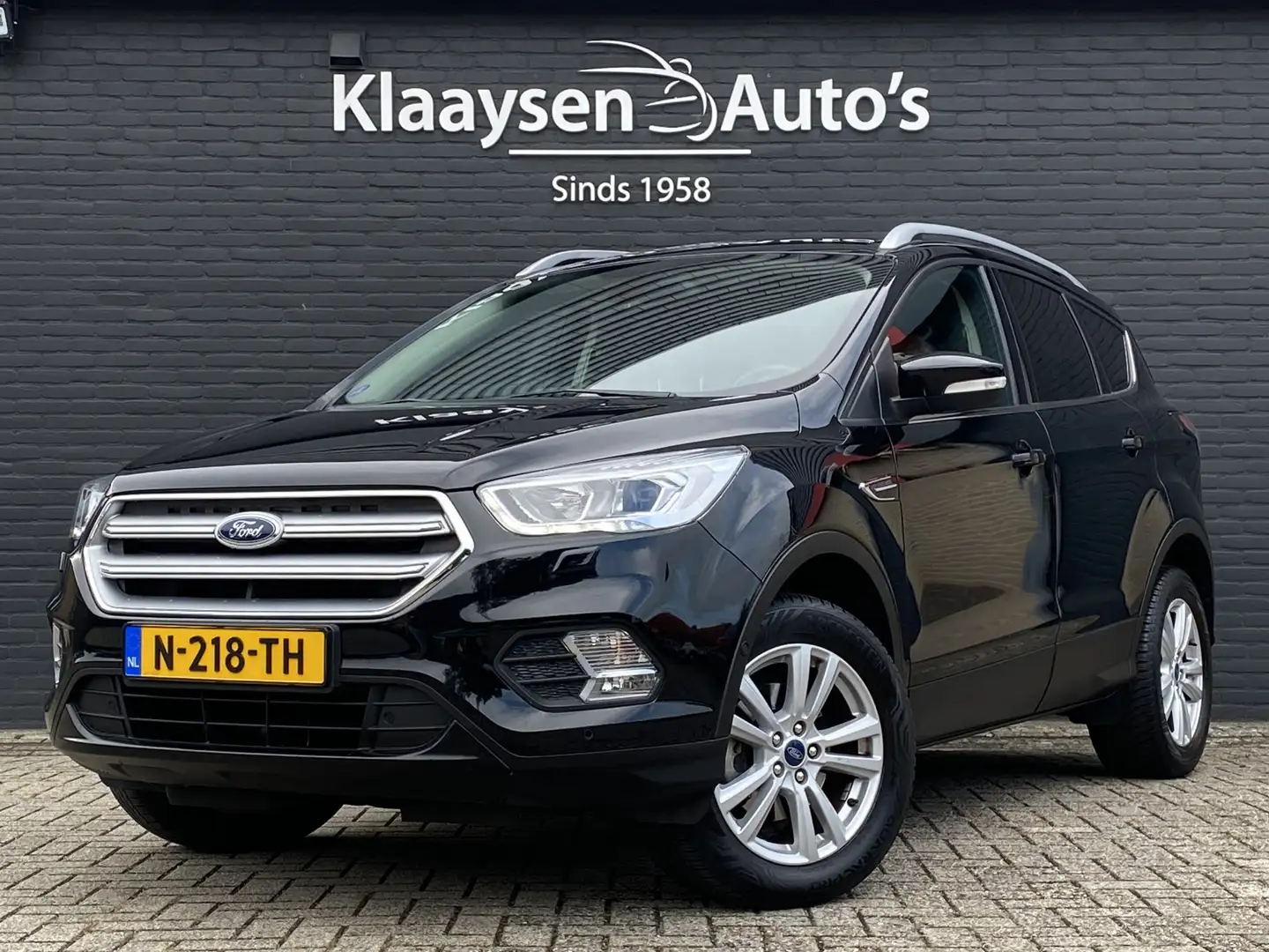 Ford Kuga 1.5 EcoBoost Titanium 150 pk | navigatie | elektr. Zwart - 1
