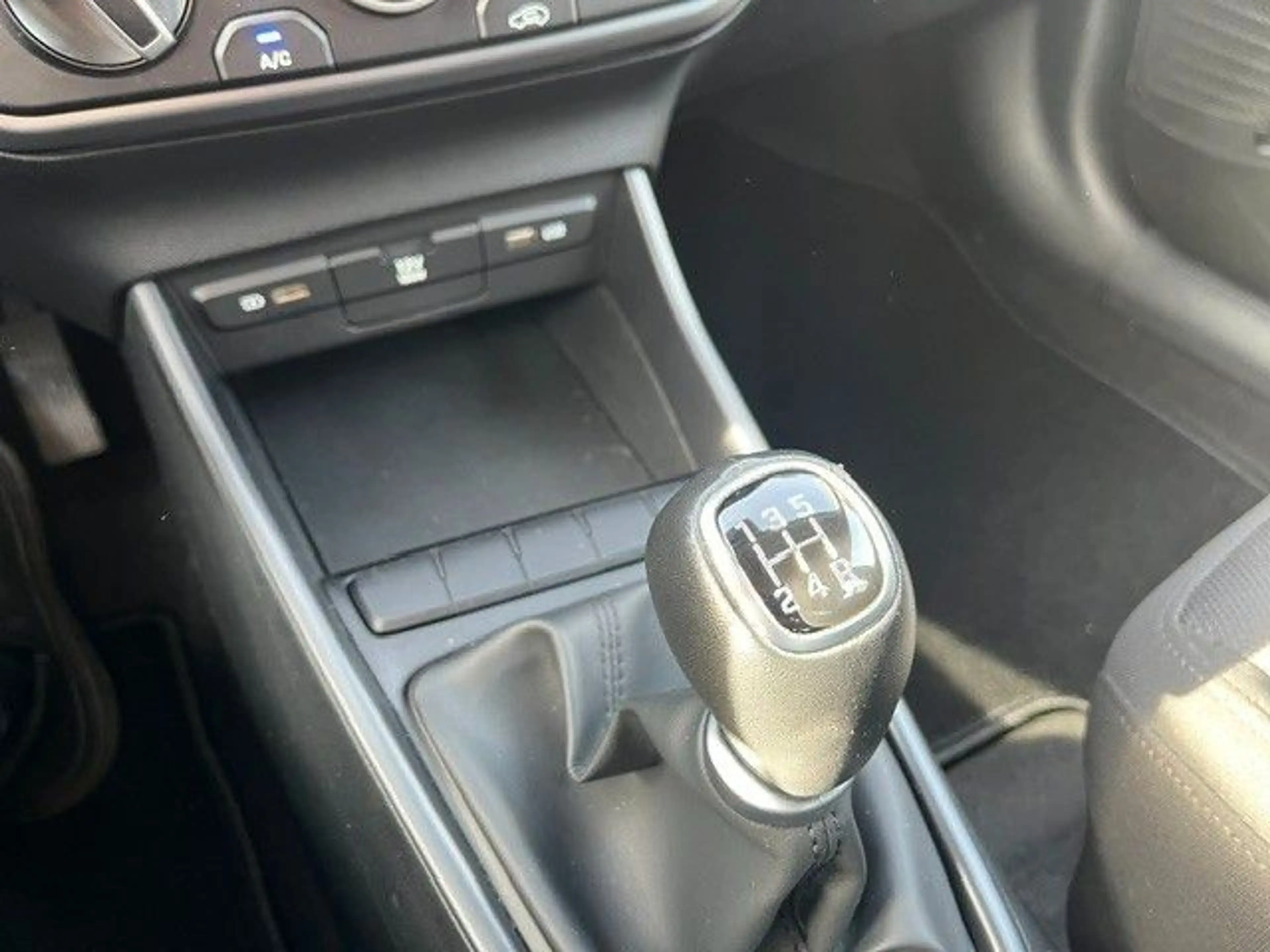 Hyundai BAYON Bayon Pure 2WD — photo 11