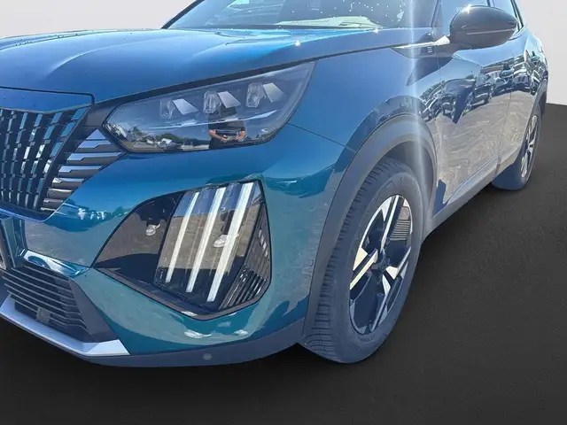 Peugeot E-2008 view 9