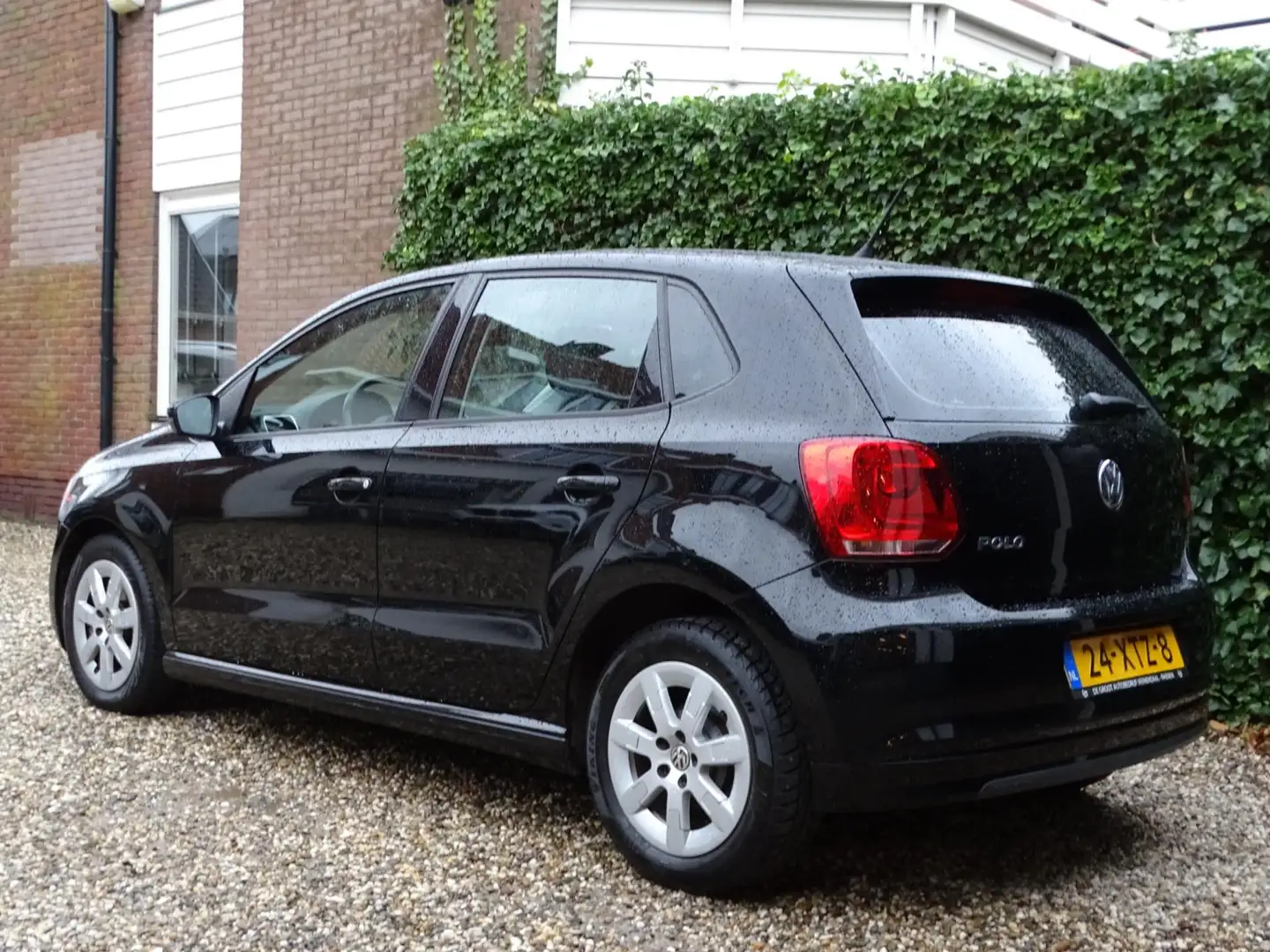 Volkswagen Polo 1.2 TDI BlueMotion Comfortline Zwart - 2