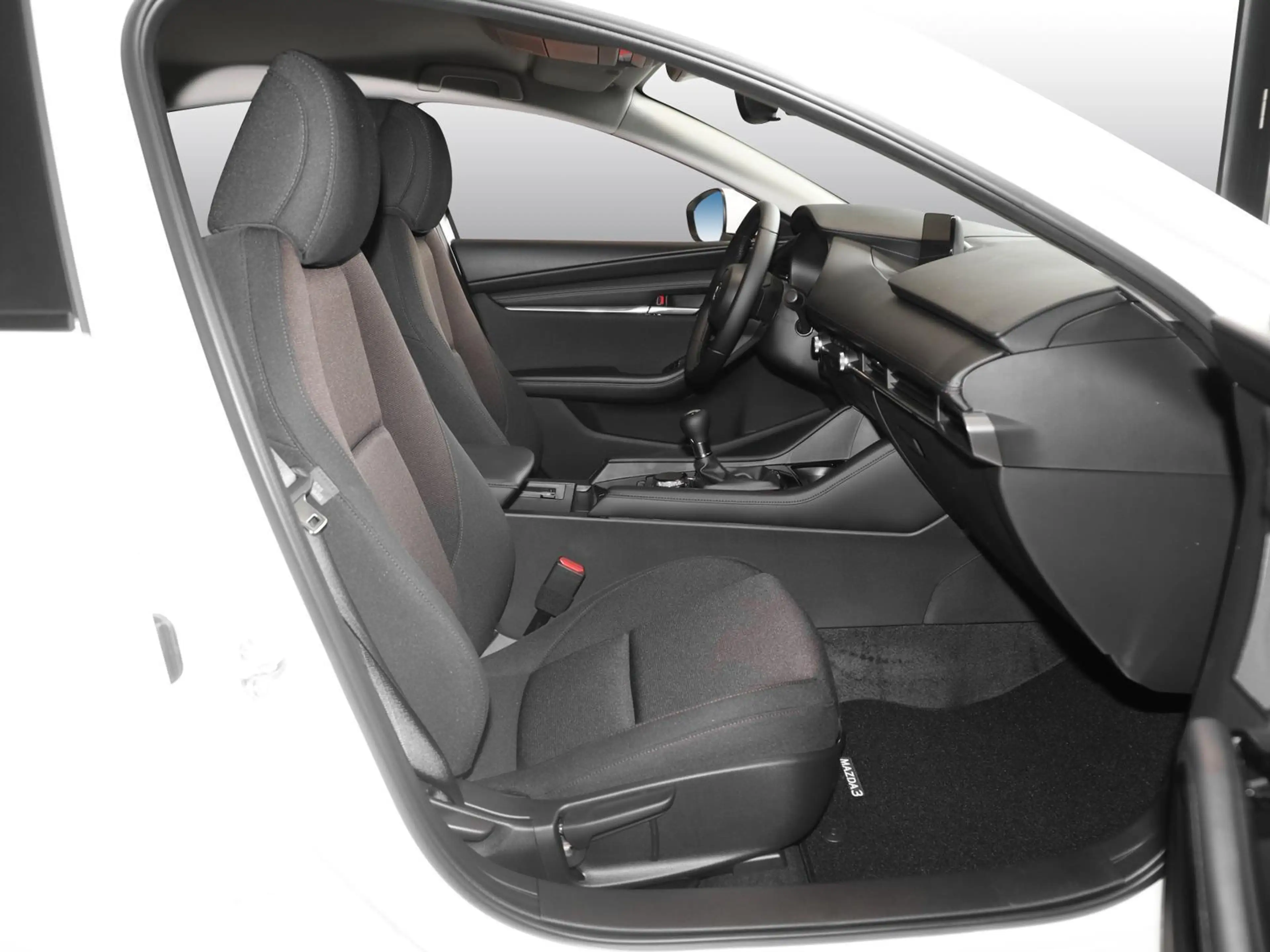 Mazda 3 4-türig Prime-Line NAVI PDC RFK BT KLIMA — photo 3