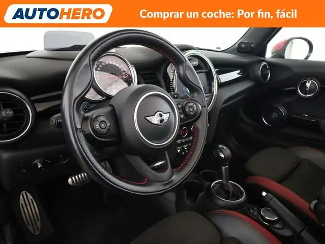 Mini Hatch view 12