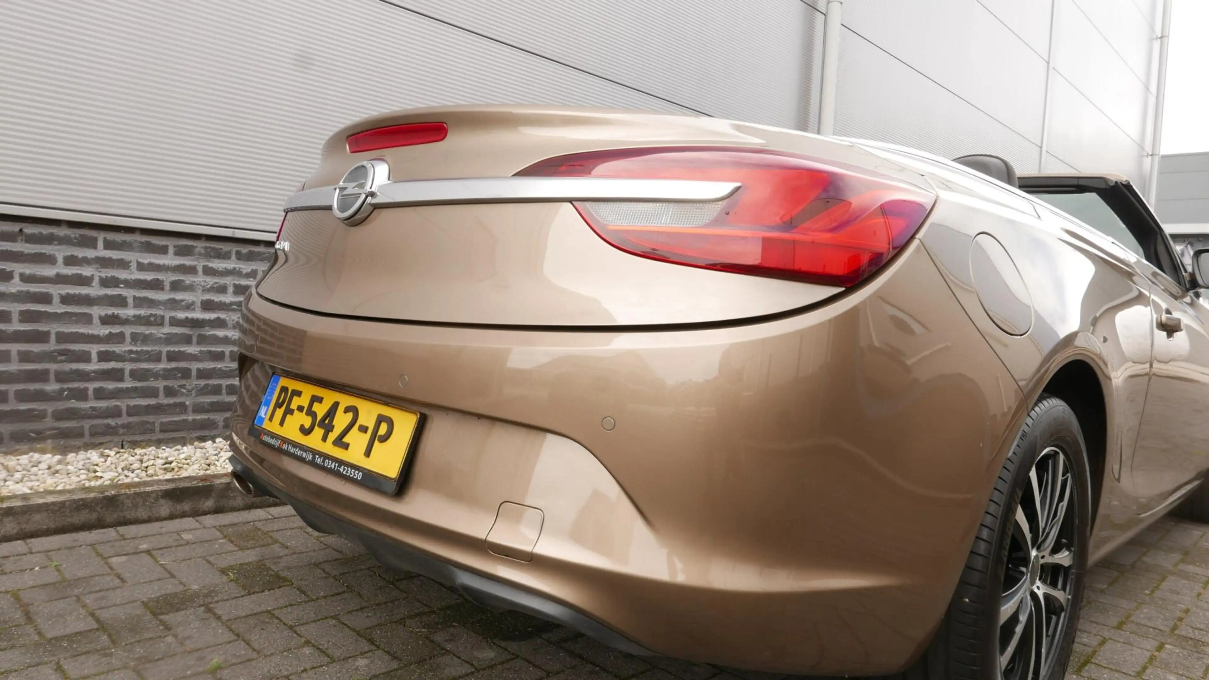 Opel Cascada 1.4 Turbo ecoFLEX Cosmo — photo 10