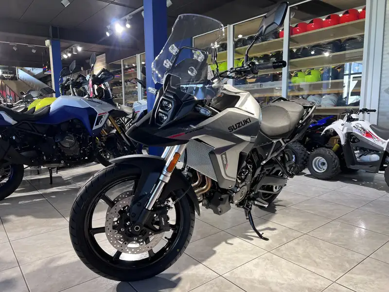 Suzuki V-STROM 800DE - foto 2
