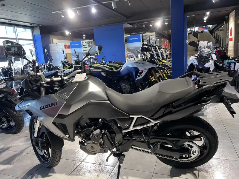 Suzuki V-STROM 800DE - foto 4