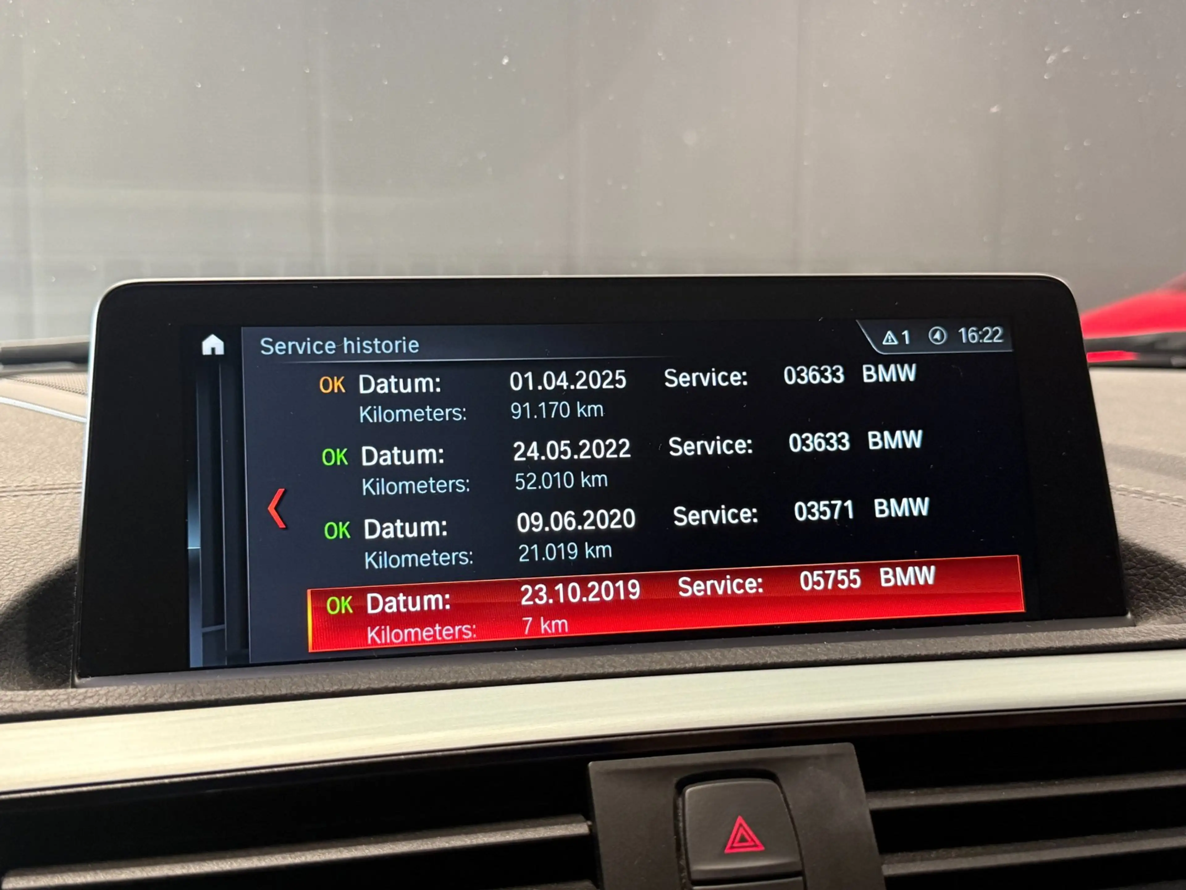 BMW 120 1-serie 120i Edition M Sport Shadow High Executive — photo 37
