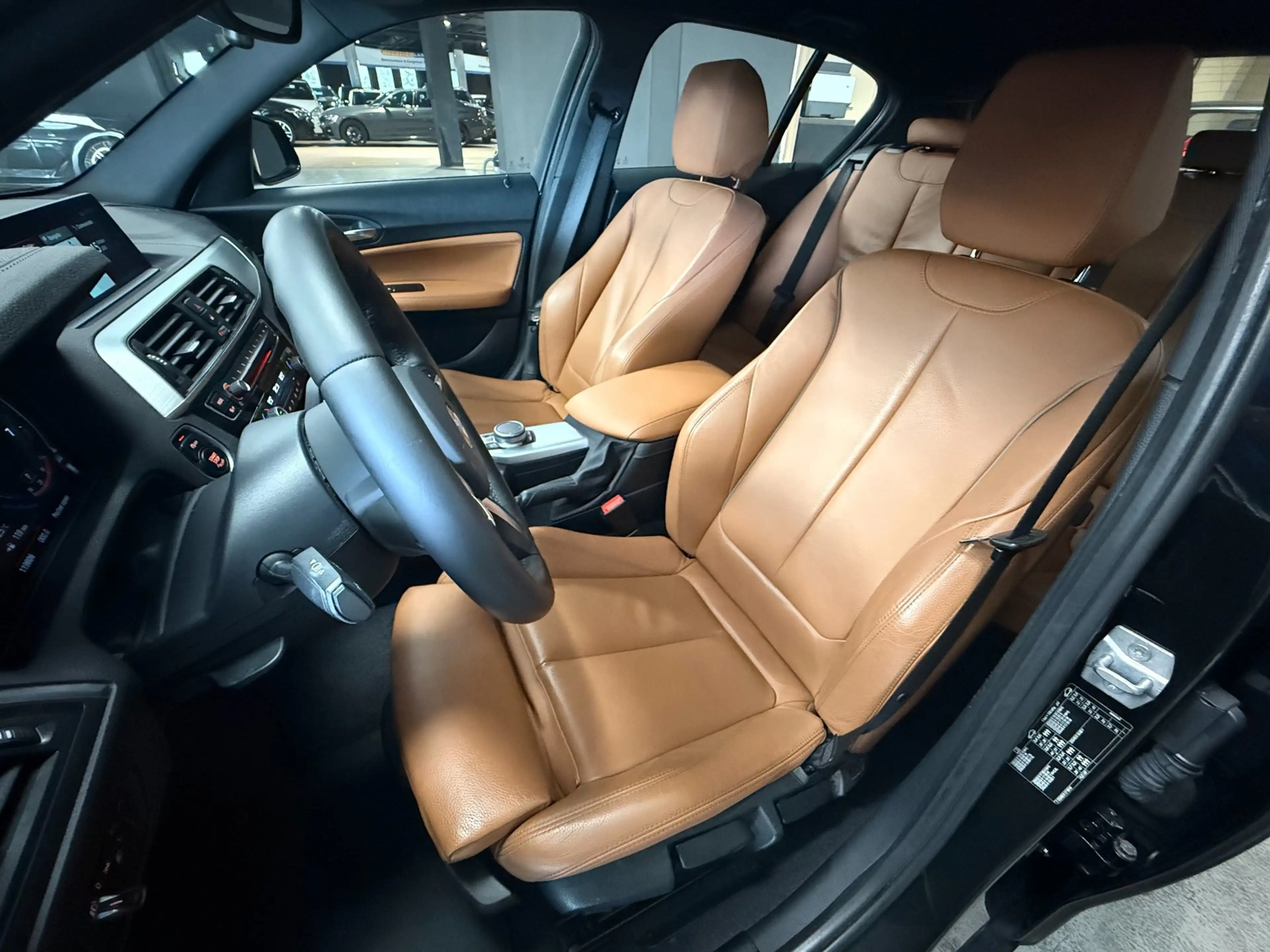 BMW 120 1-serie 120i Edition M Sport Shadow High Executive — photo 24