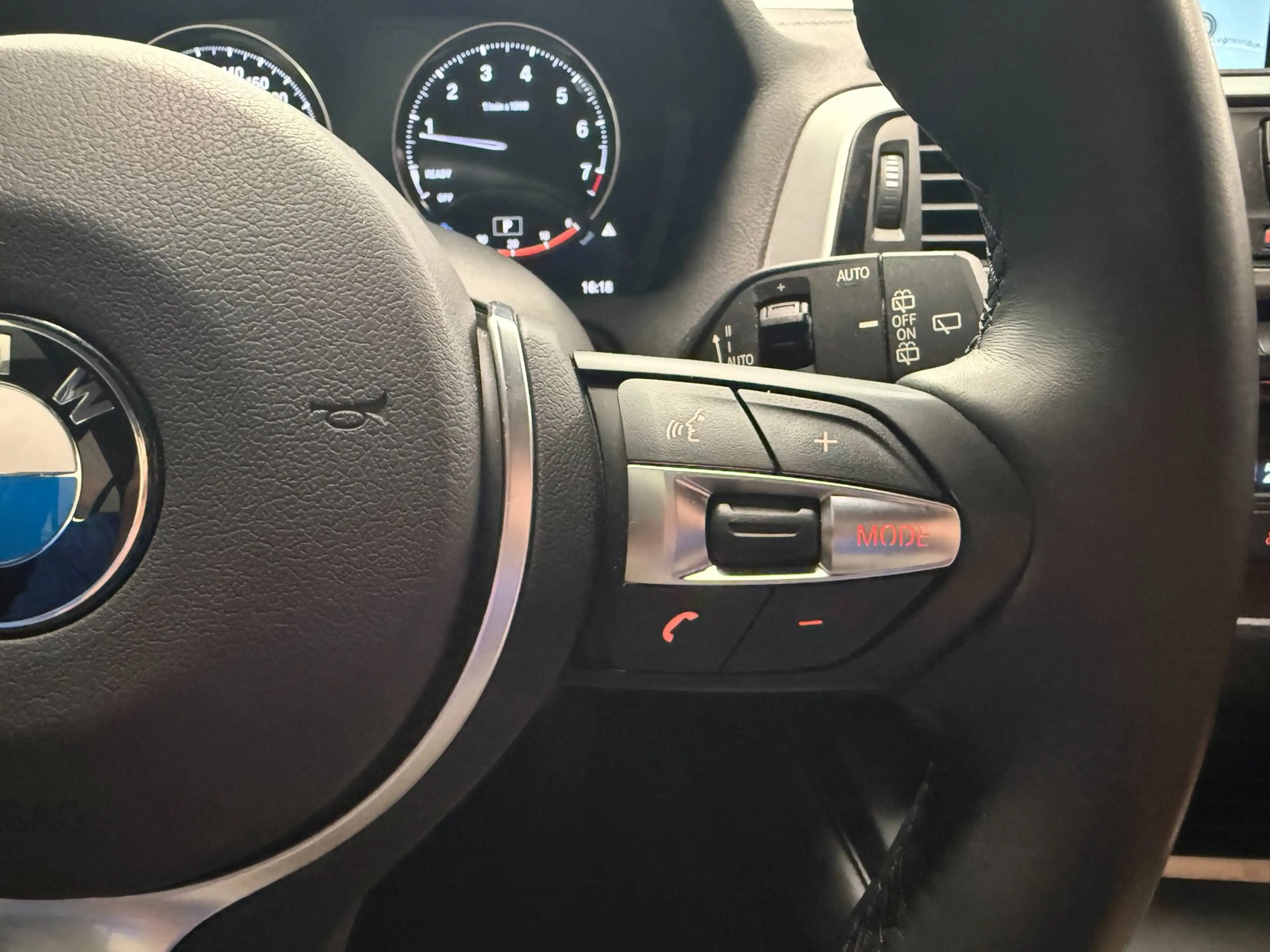BMW 120 1-serie 120i Edition M Sport Shadow High Executive — photo 16