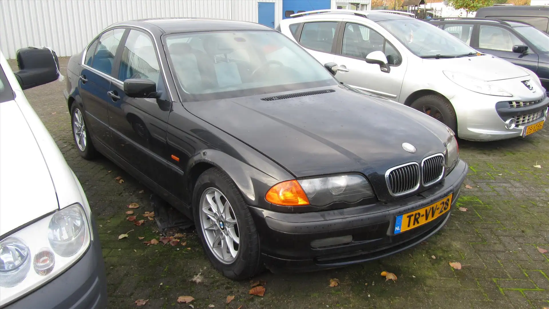 BMW 320 3-Serie (e90) 2.0 I AUT VERNSELLINGSBAK DEFECT Zwart - 1