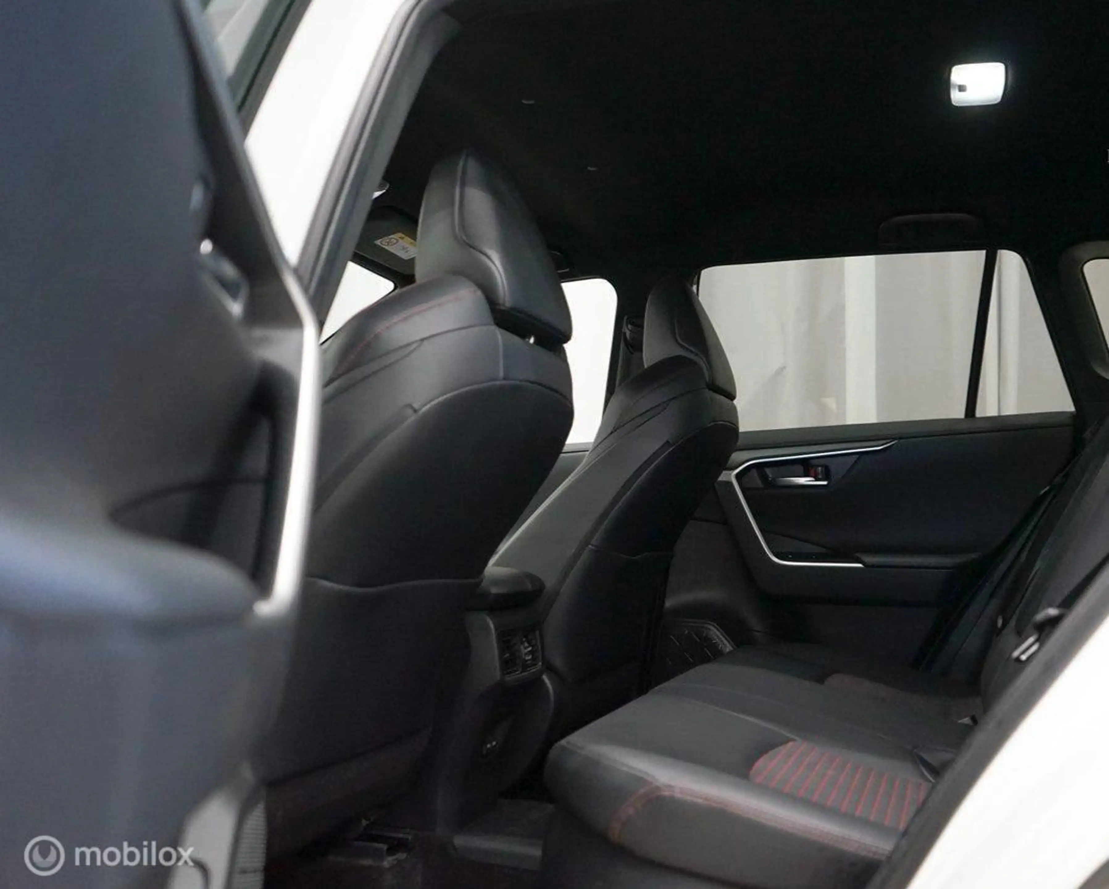 Toyota RAV 4 2.5 Plug-in Hybrid AWD Style, trekhaak — photo 9